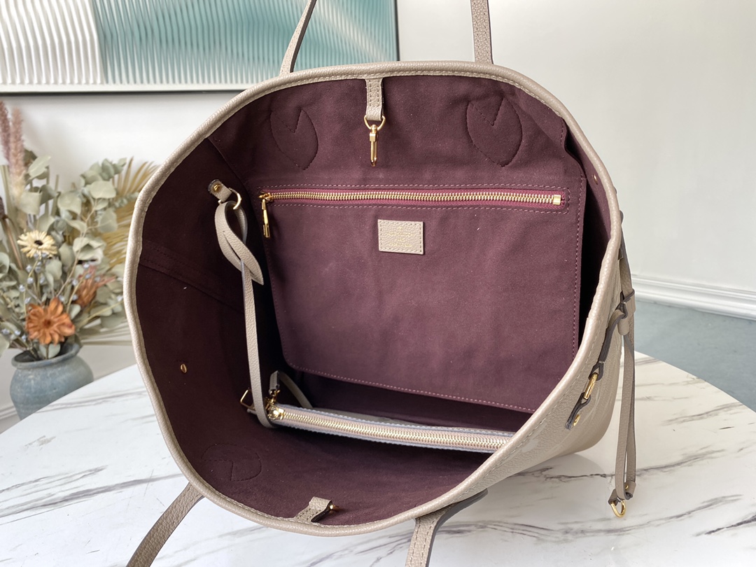 Louis Vuitton lv Neverfull MM M45686