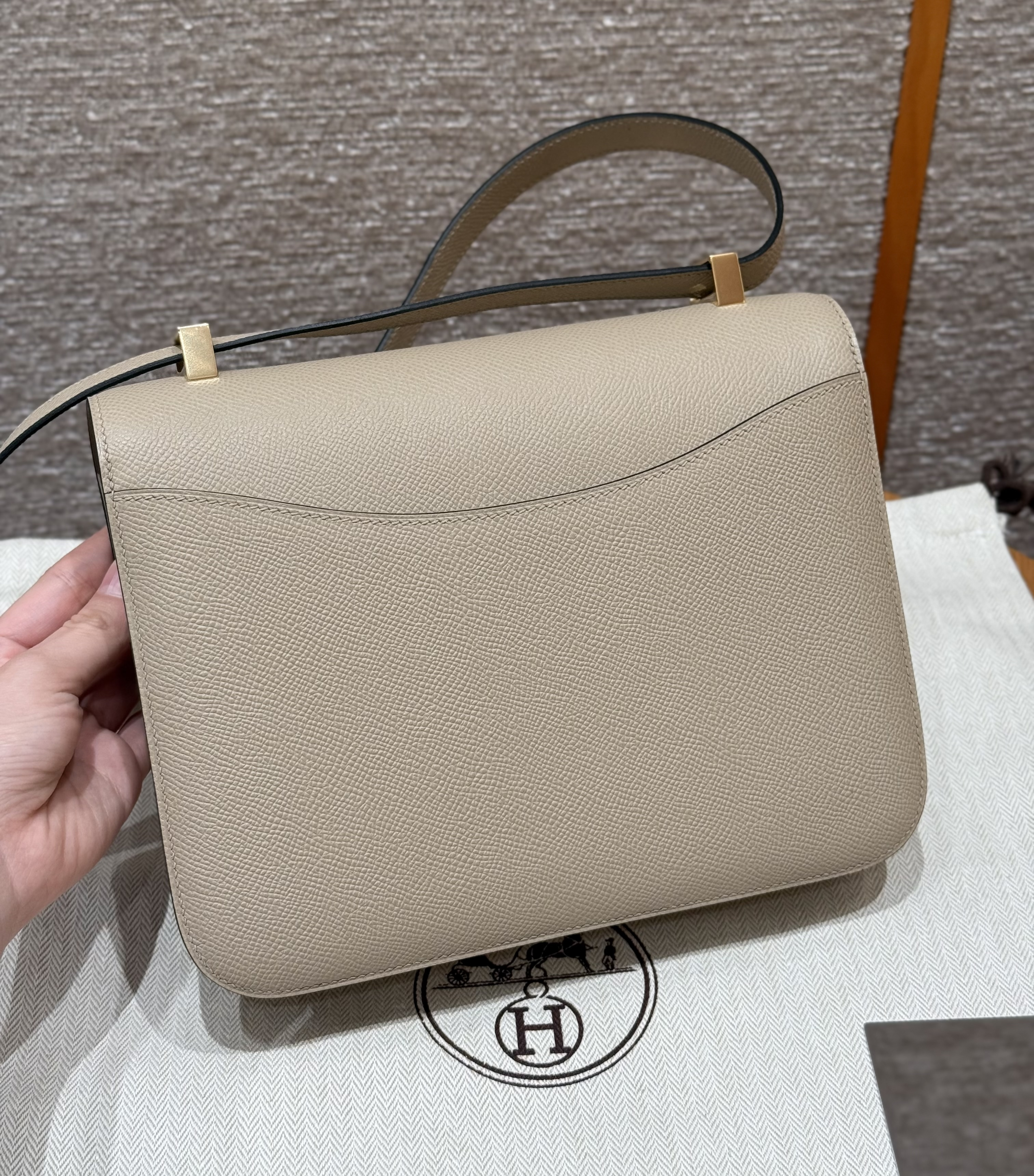 Hermes Trench Epsom Constance 24