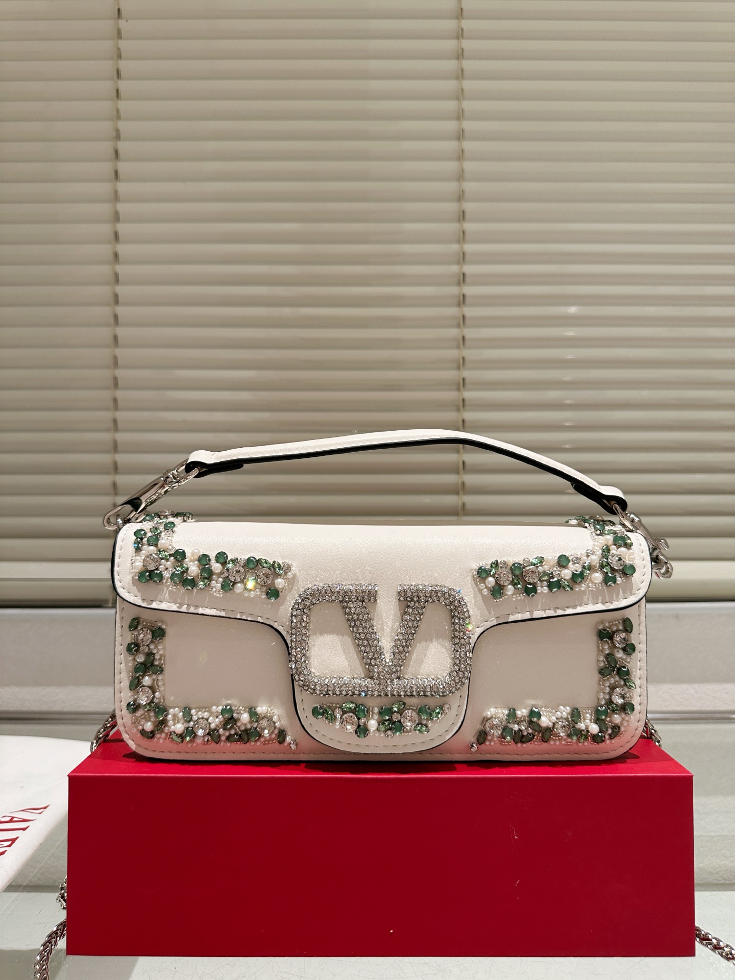 Valentino Locò Jewel Medium Leather Crystal Pearl Bead-Embroidered VLogo Flap Chain Horizontal Shoulder Bag - KAIROO