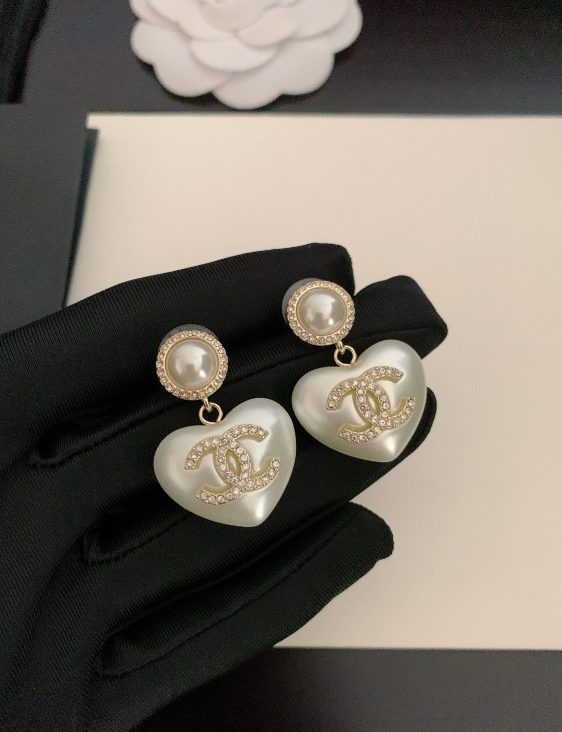 Chanel Fashion Earrings
