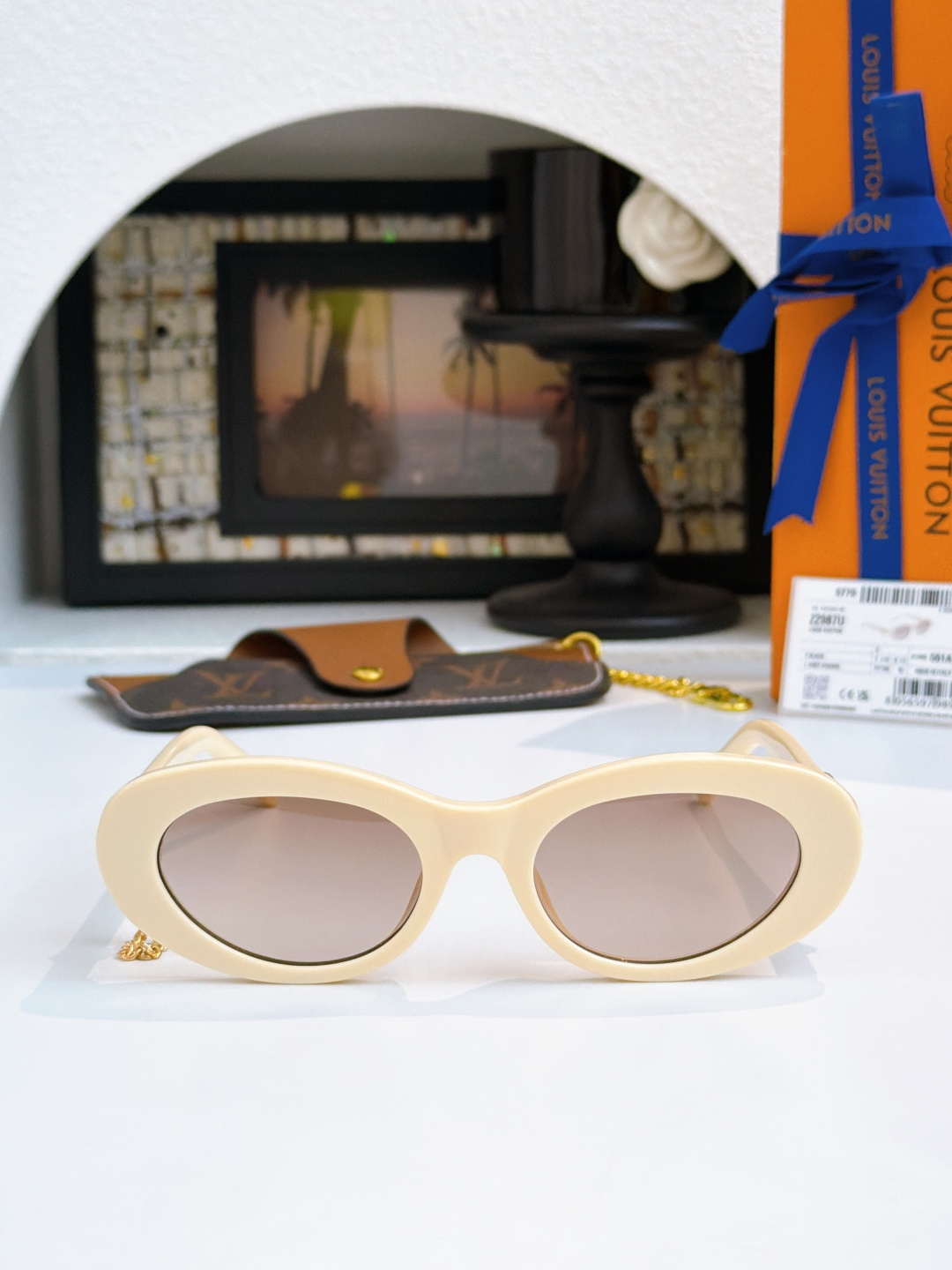 LV Women's Sunglasses