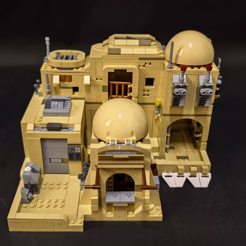 MOC 183202 - Modular Mos Eisley Cantina