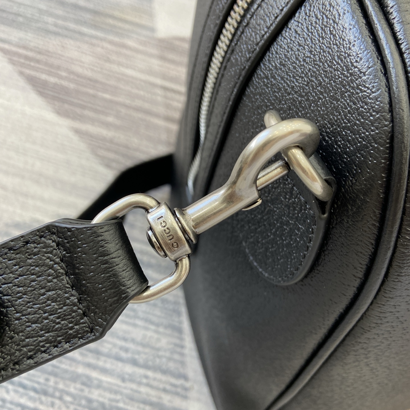Gucci Bags Savoy Natural Gloss Black Soft Leather 834460