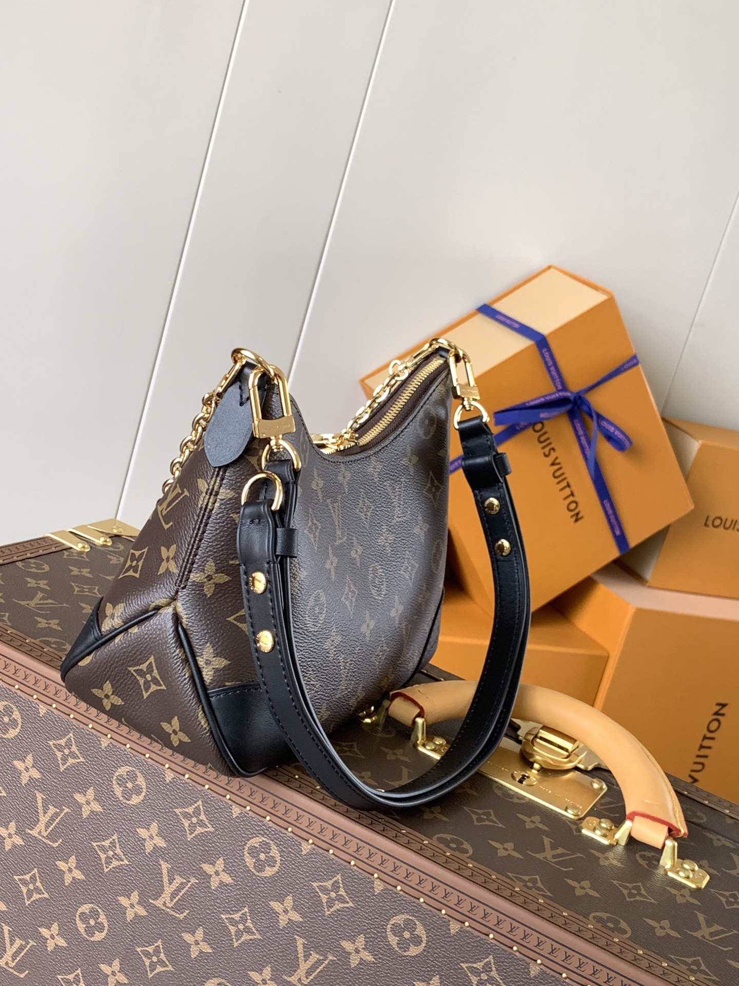 M45831 LV Boulogne PM Bag in Monogram Canvas