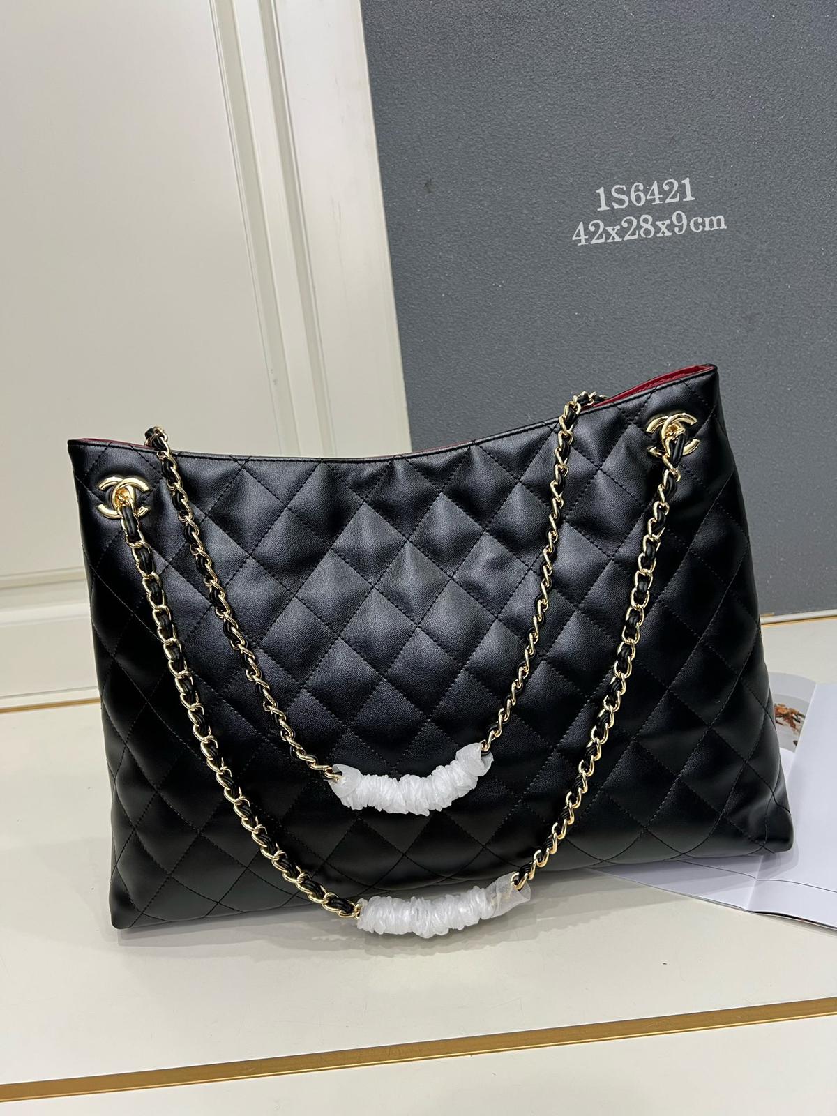 Chanel's 2026 new shopping bag
