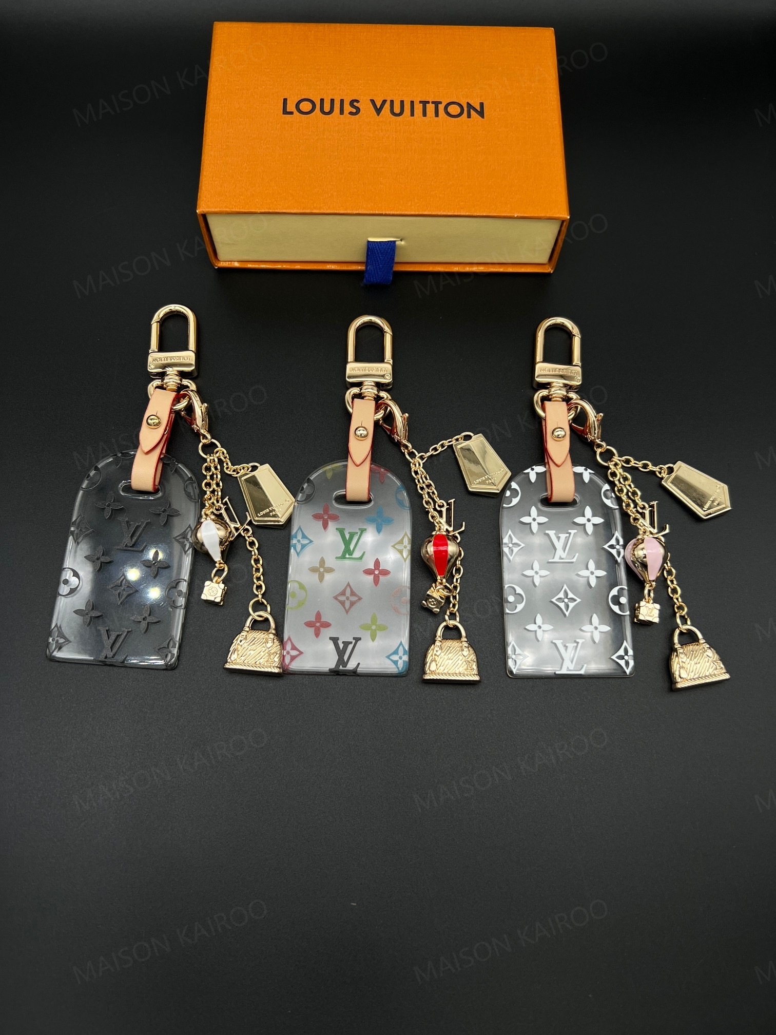 Louis Vuitton LV Clear Resin Disc Bag Charm Keychain - KAIROO