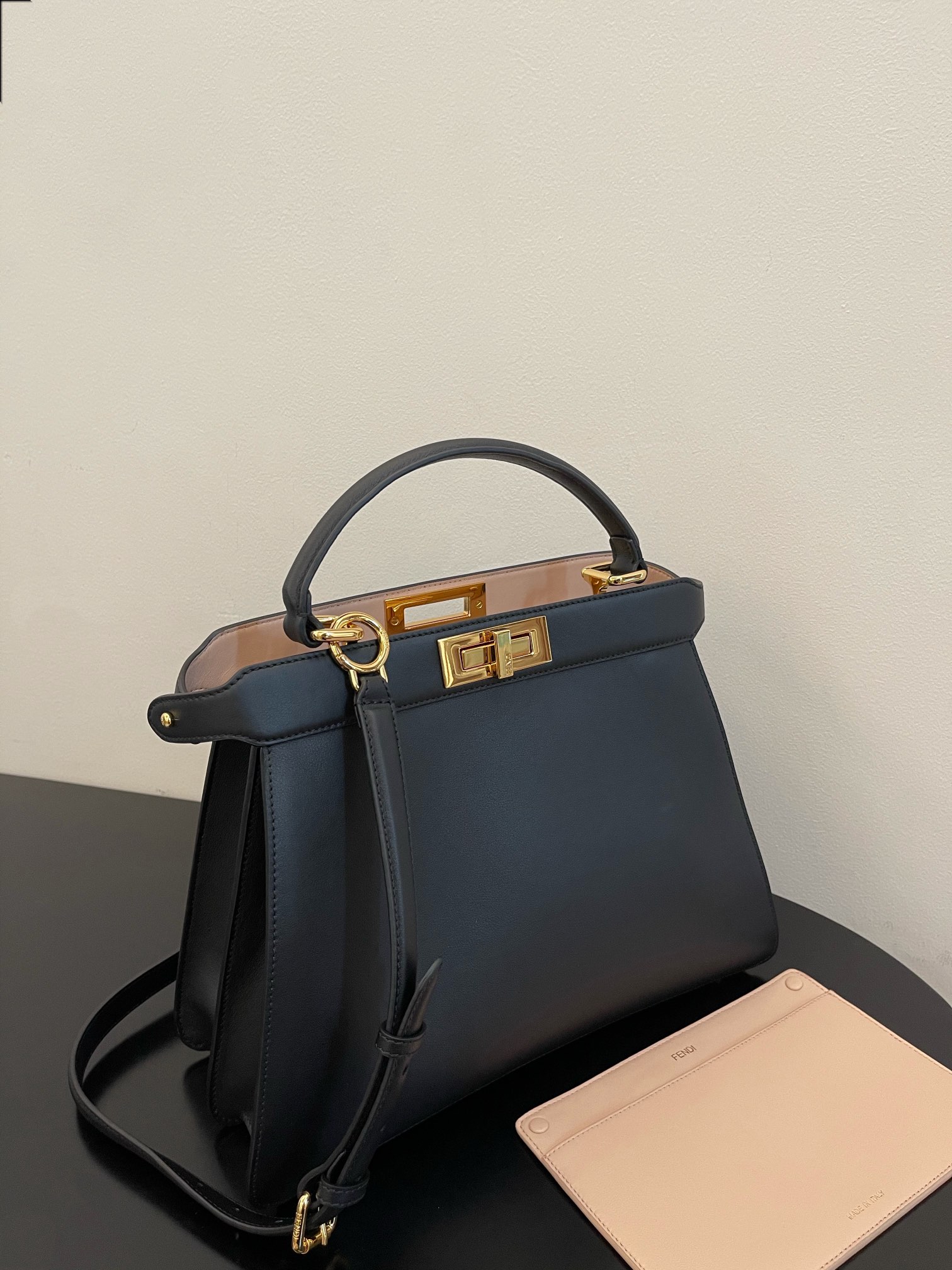 Fendi Iconic Peekaboo ISeeU Medium Leather Bag-Black
