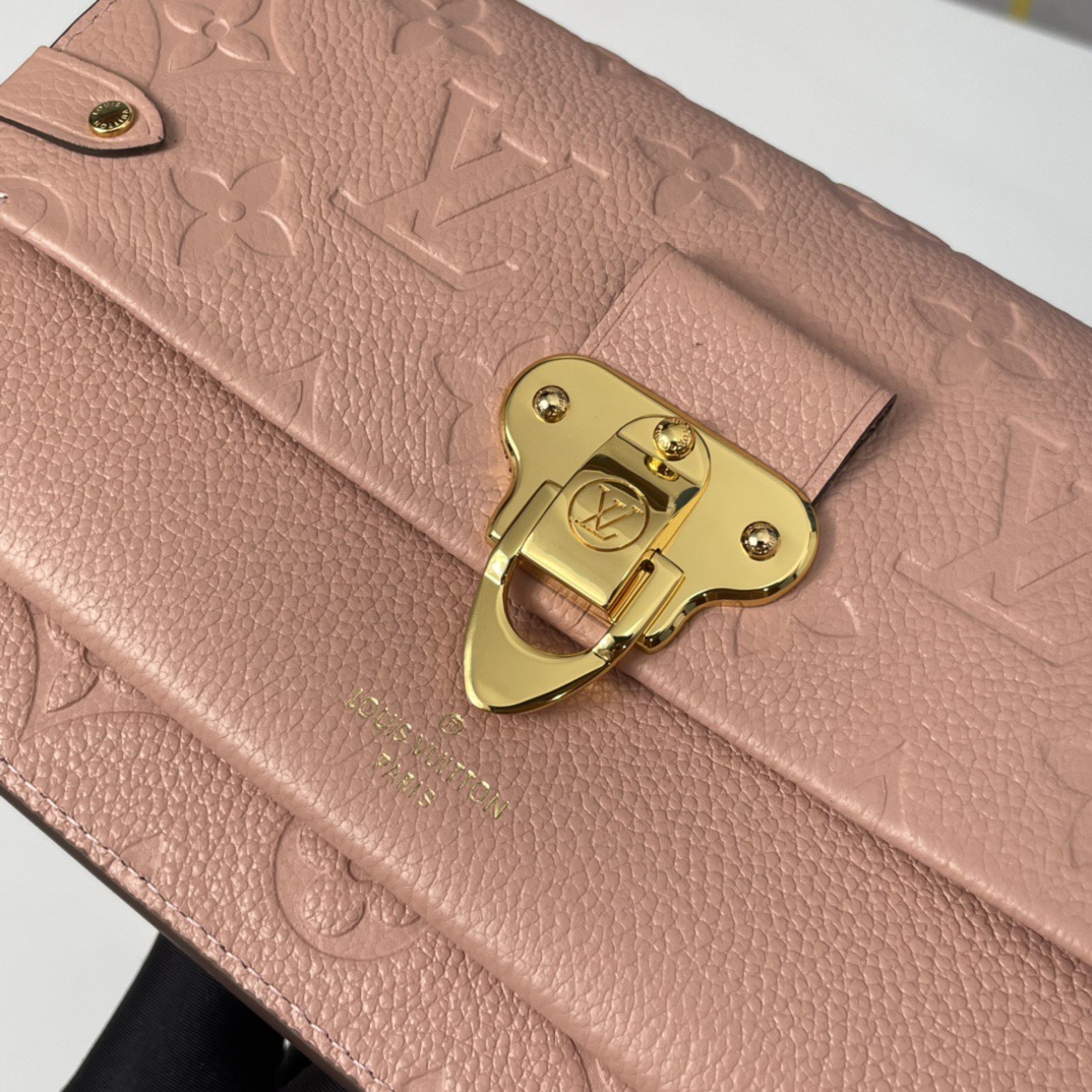 Louis Vuitton lv new printed chain crossbody bag