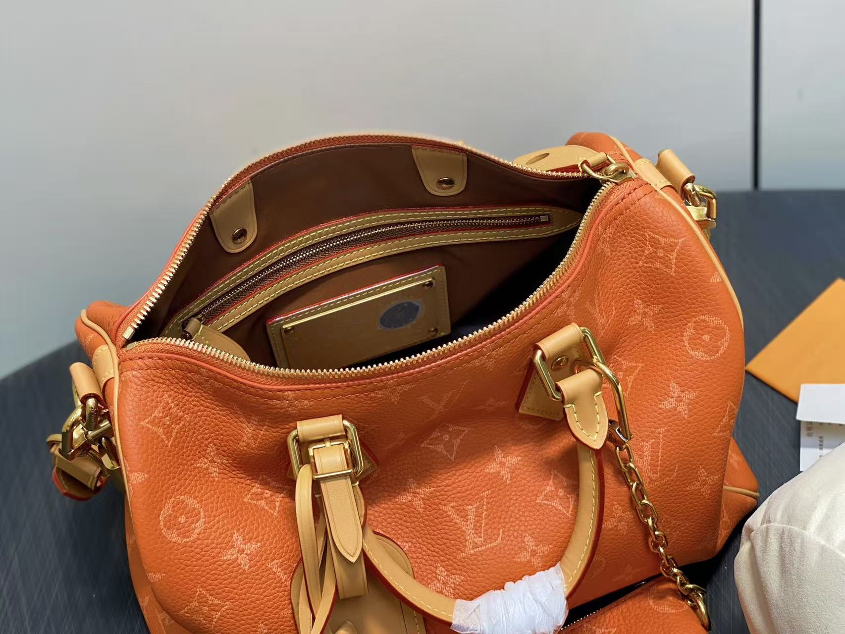 Louis Vuitton LV Speedy P9 Bandouli è re 30 handbag