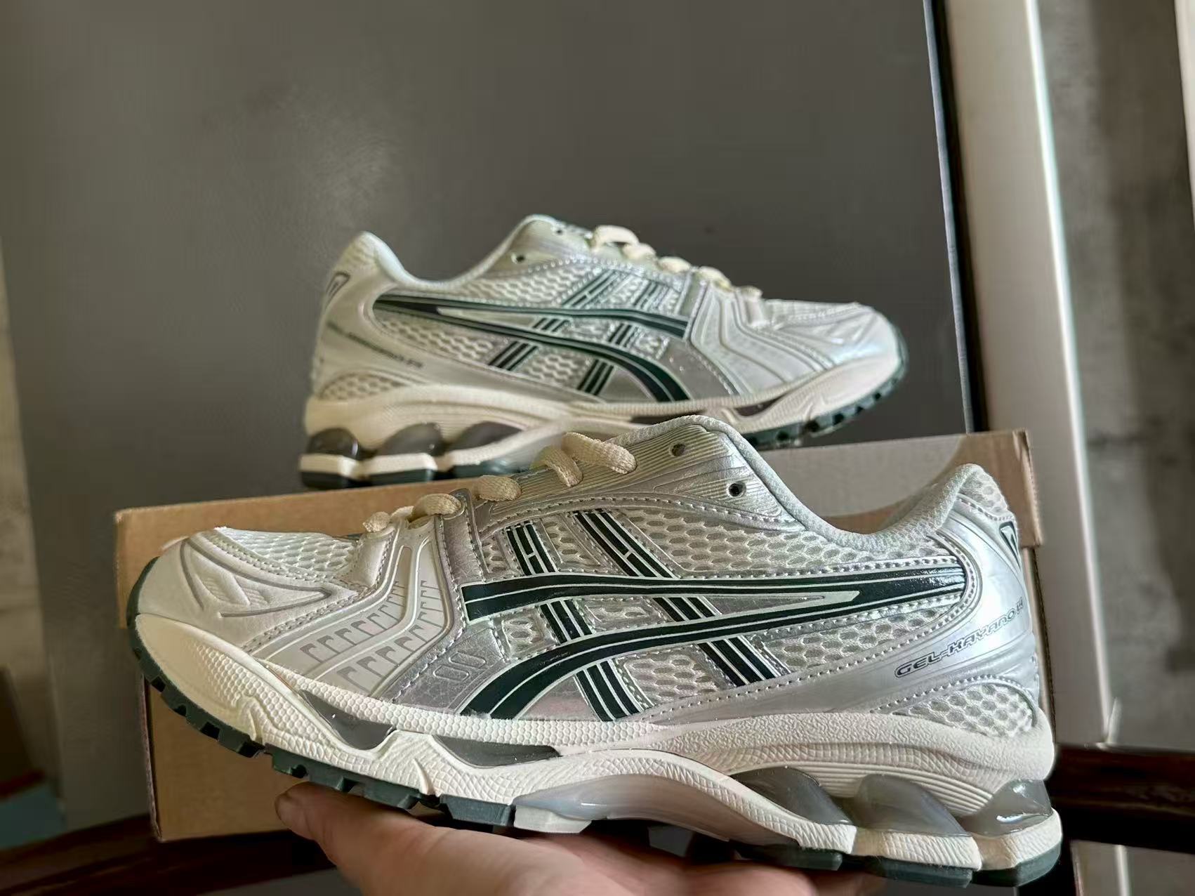 ASICS 1201A019-200 US Men's Sizes6 to 11 in half sizes Green White Shoes tianlong