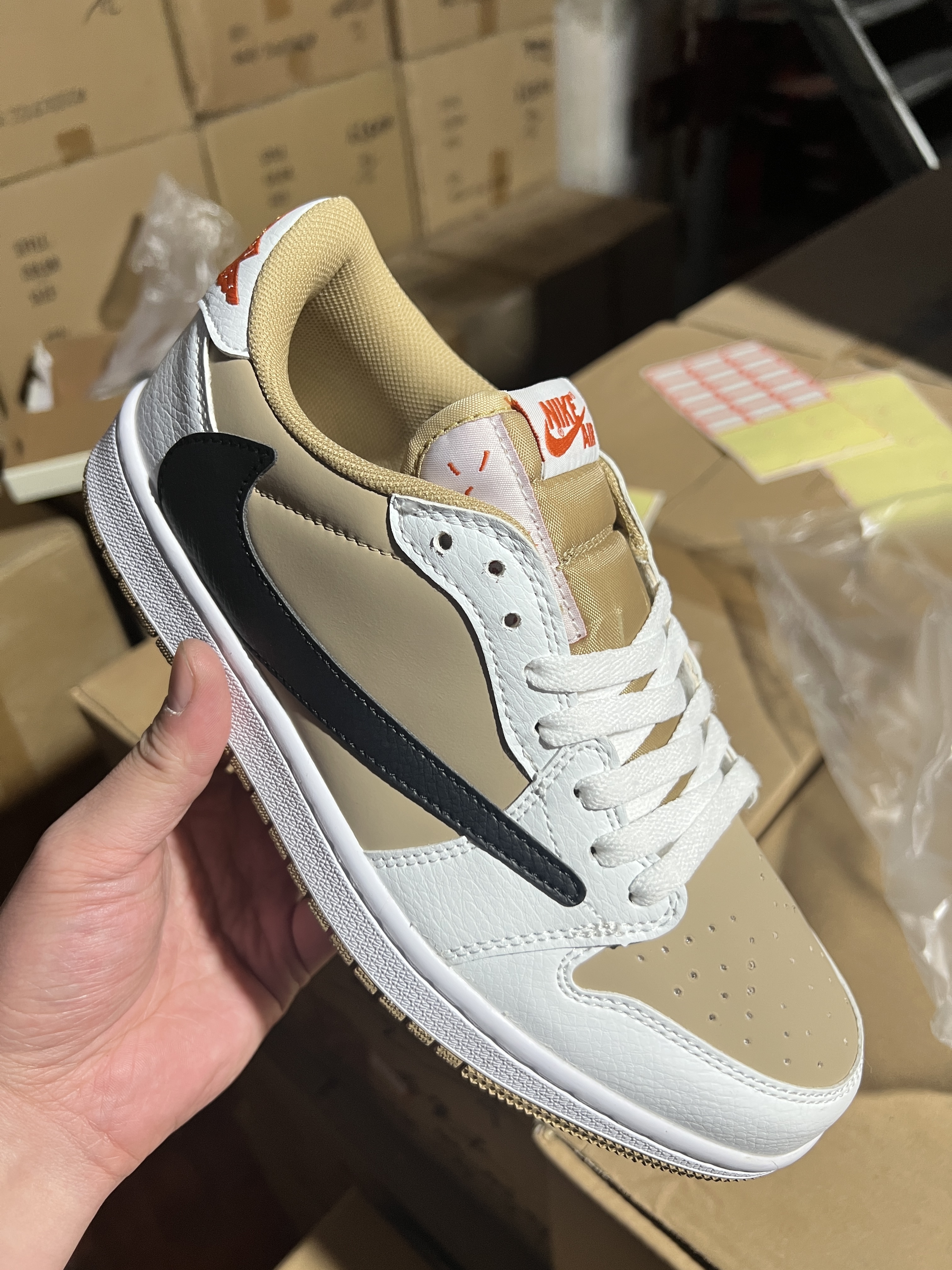 2025-26 AJ1 US Men's Sizes6 to 11 in half sizes Dark Brown Low cut Inverted Hook Shoes tianlong