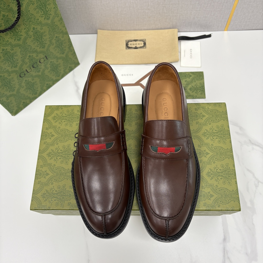 Men's Gucci loafer with Web in dark brown leather
