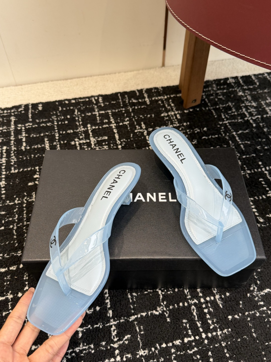 Chanel CC Logo Transparent PVC Jelly Square Toe Kitten Heel Beach Thong Sandals - KAIROO