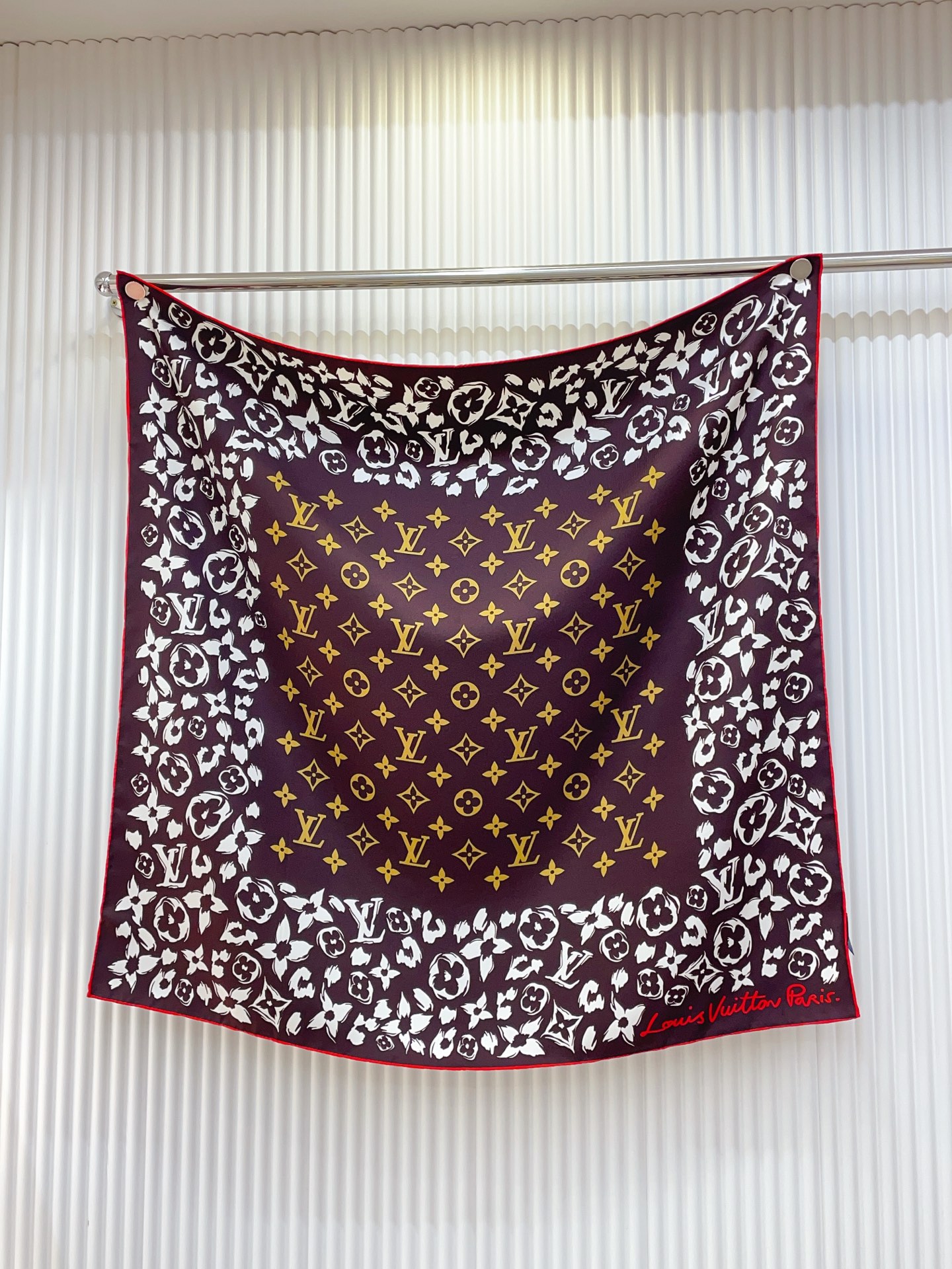 Louis Vuitton LV Silk Square 90cm