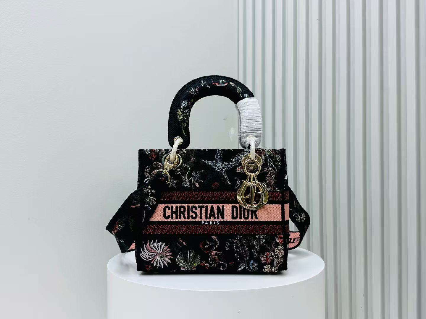 Dior Lady Black Christian Ocean Coral Embroidery Canvas Tote Bag - KAIROO