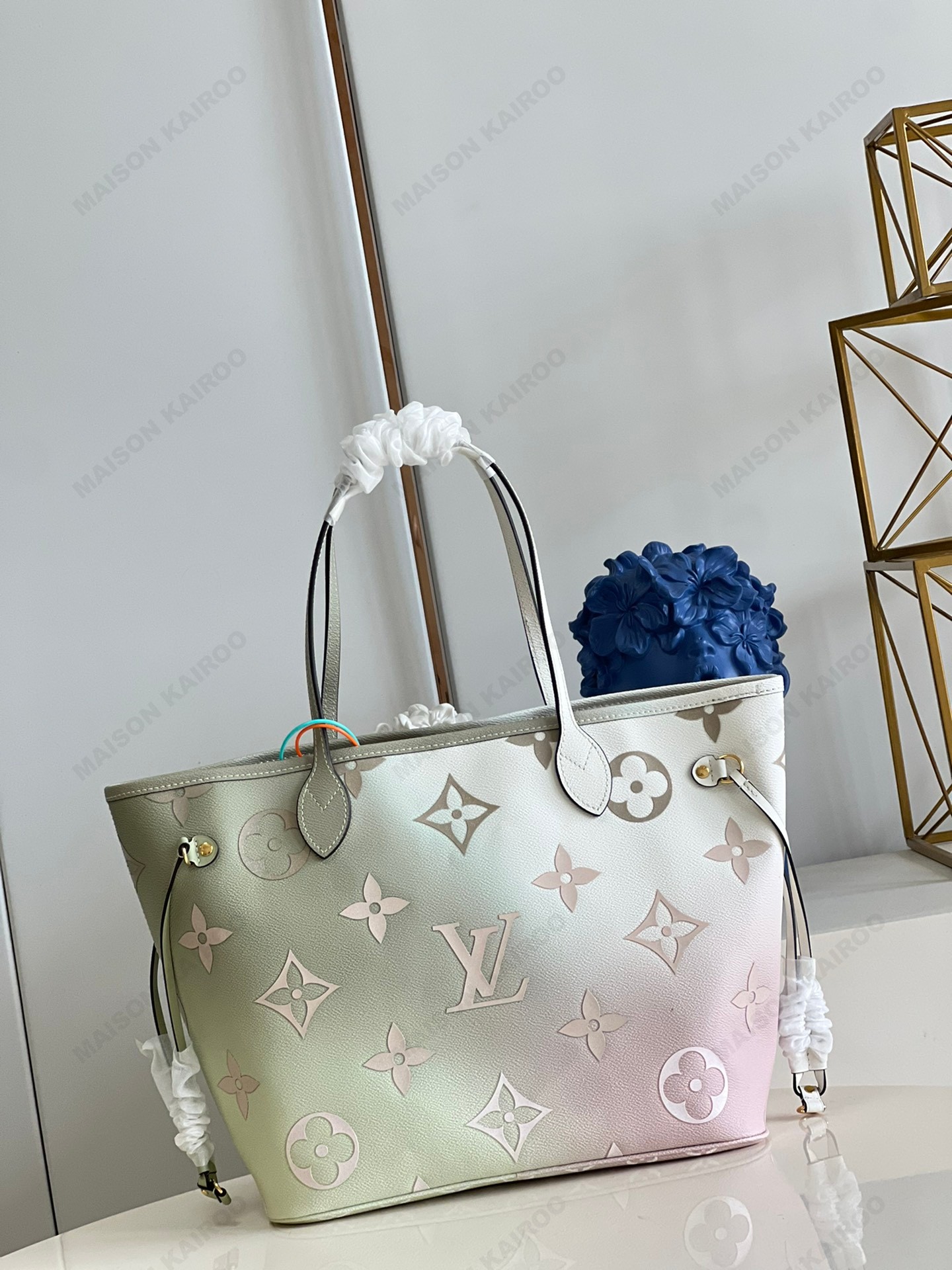 Louis Vuitton LV Neverfull MM Spring Field Green To Pink Gradient Monogram Canvas Tote Bag With Pouch - KAIROO