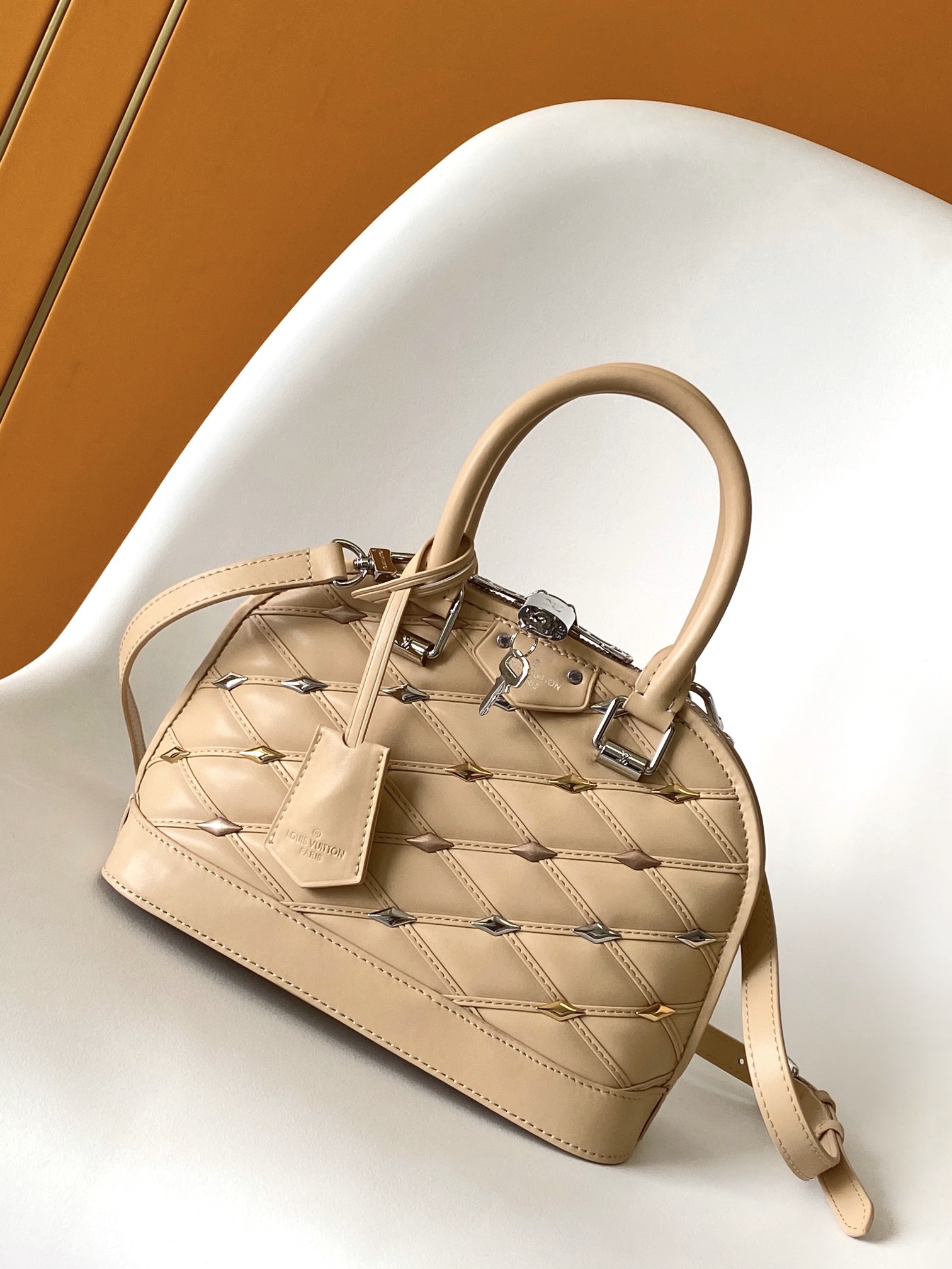 Louis Vuitton LV 10A Handbag Shoulder Bag Top Mirror Quality Version Nicolas Ghesqui猫re M24153