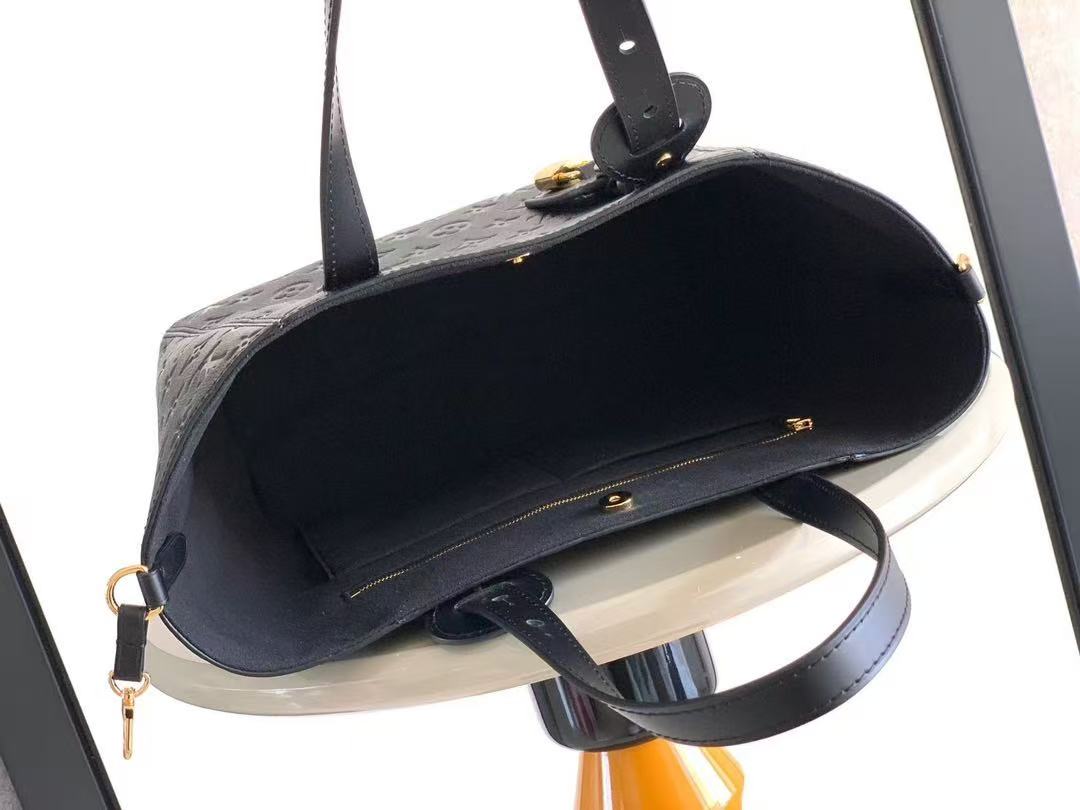 Louis Vuitton LV ALL IN ONE