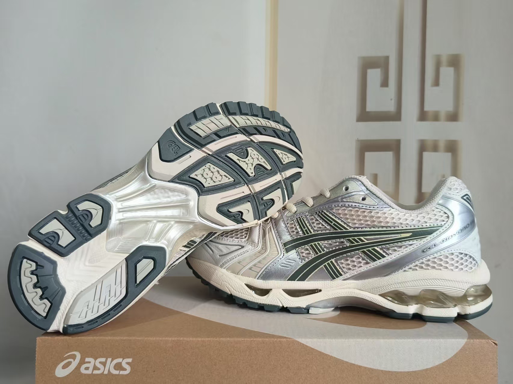 ASICS 1201A019-200 US Men's Sizes6 to 11 in half sizes White Silver Black Shoes tianlong