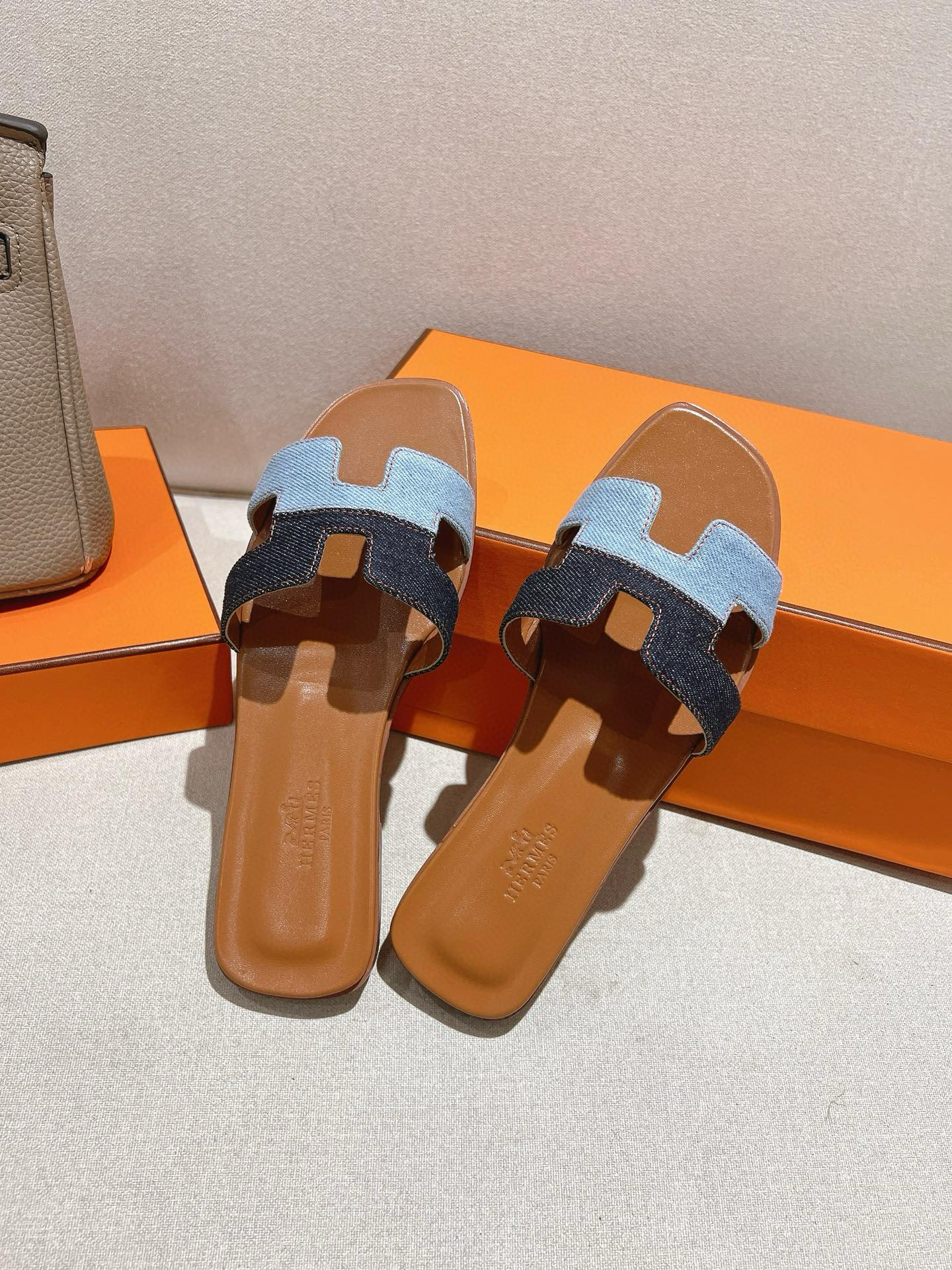 Hermes Women's Oran Slide