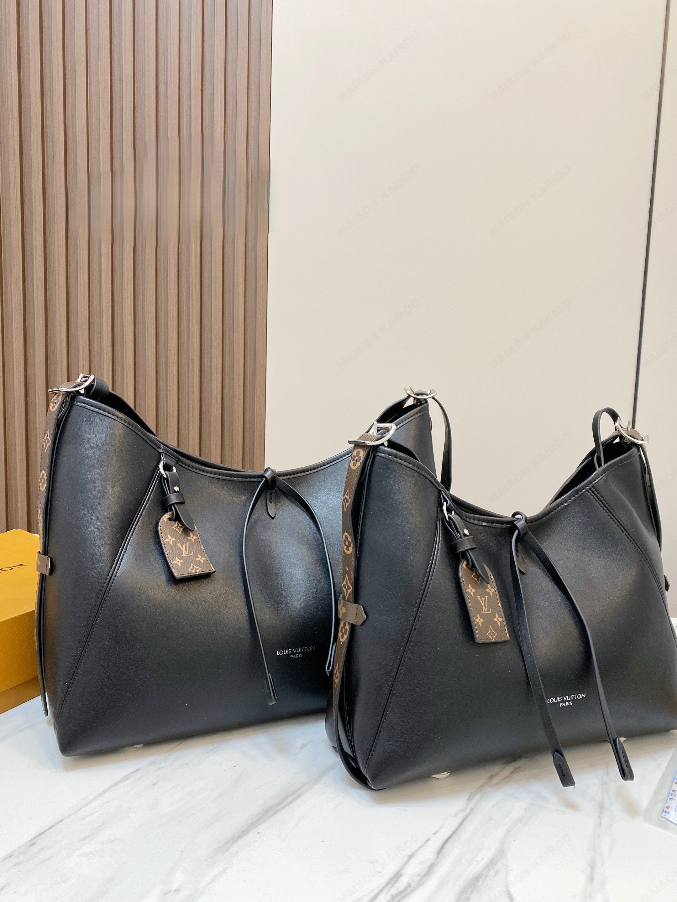 Louis Vuitton LV CarryAll Vibe BB/PM/GM Black Leather Monogram Strap Hobo Shoulder Bag - KAIROO