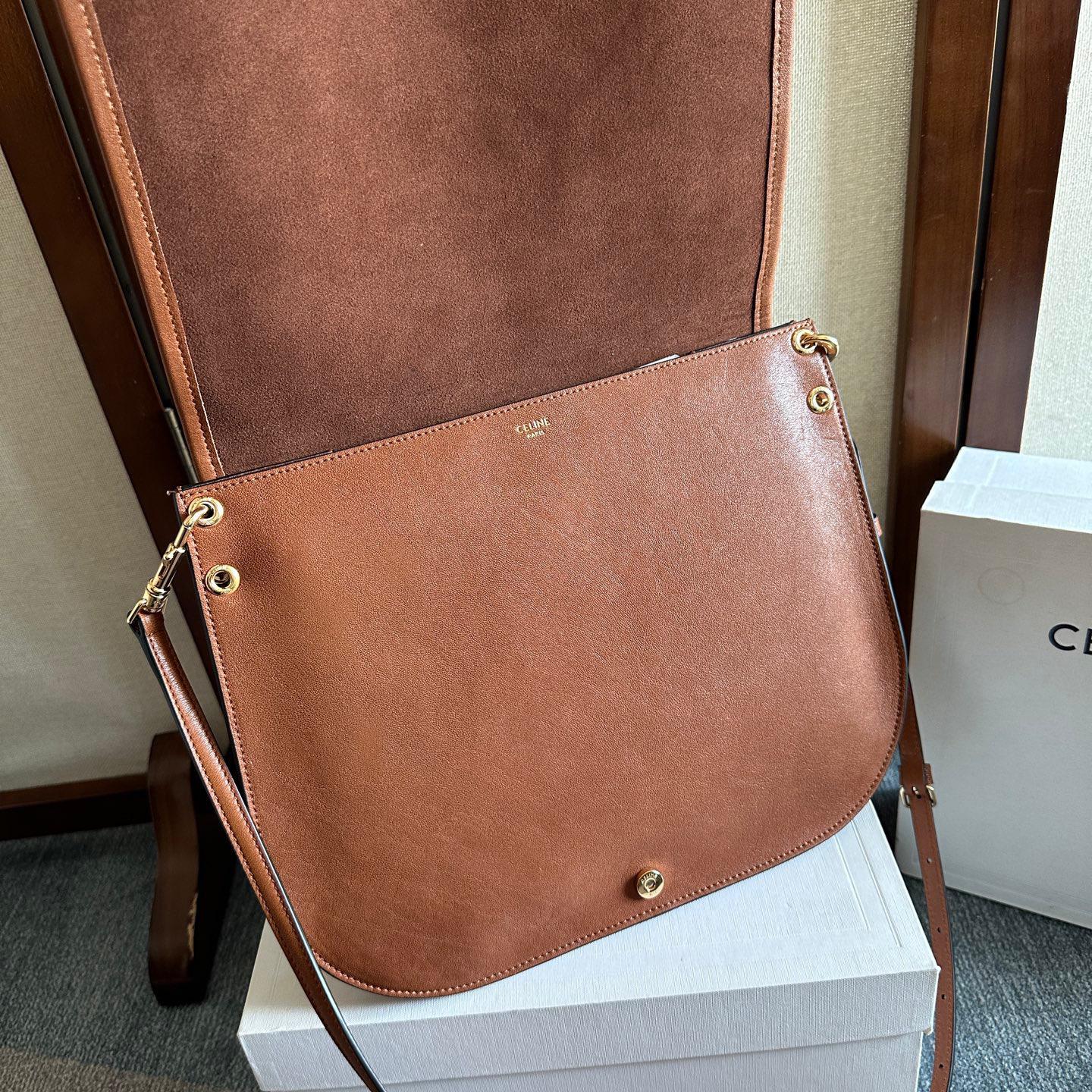 CELINE Soft Triomphe Besace Saddle Messenger Bag