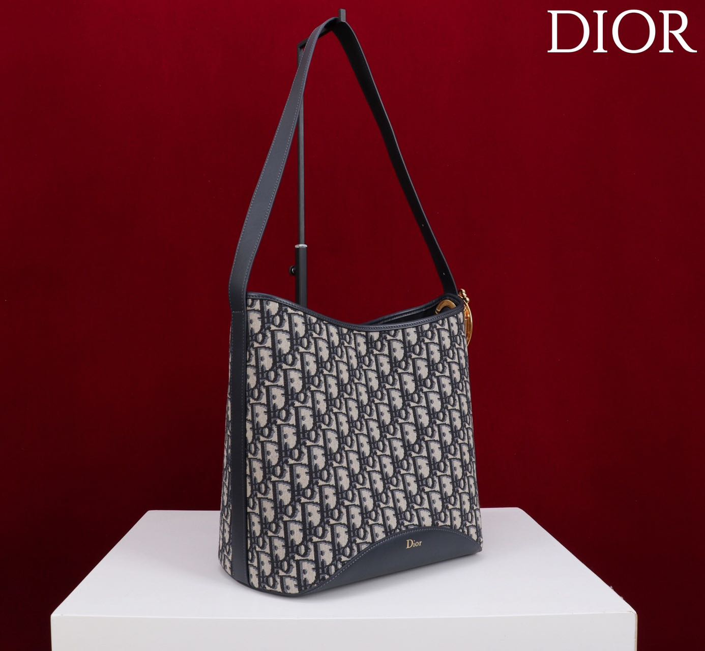Medium Dior Médaillon Bucket Bag