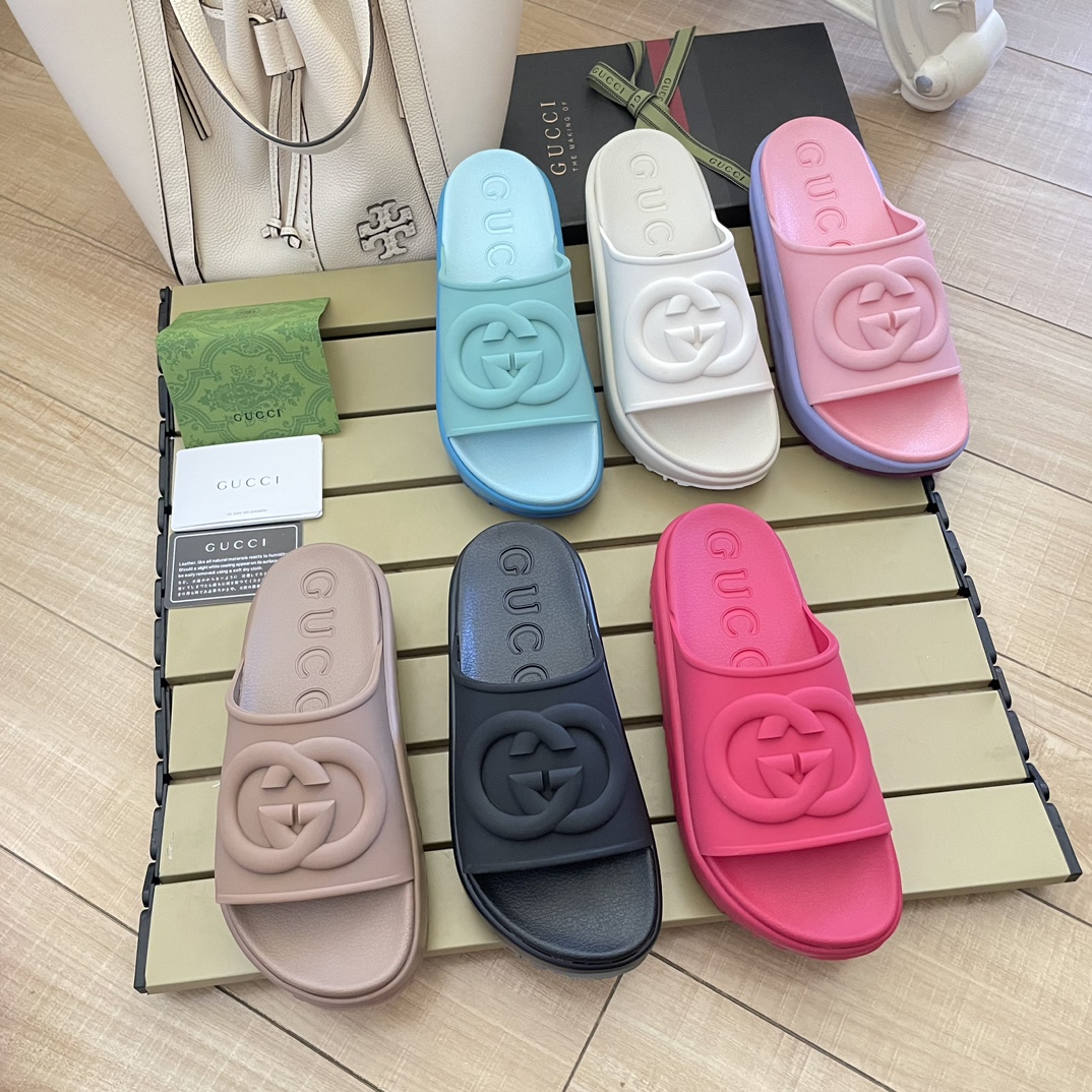 Gucci GG Monogram Embossed Rubber Chunky Two-Tone Platform Sandals Slides - KAIROO