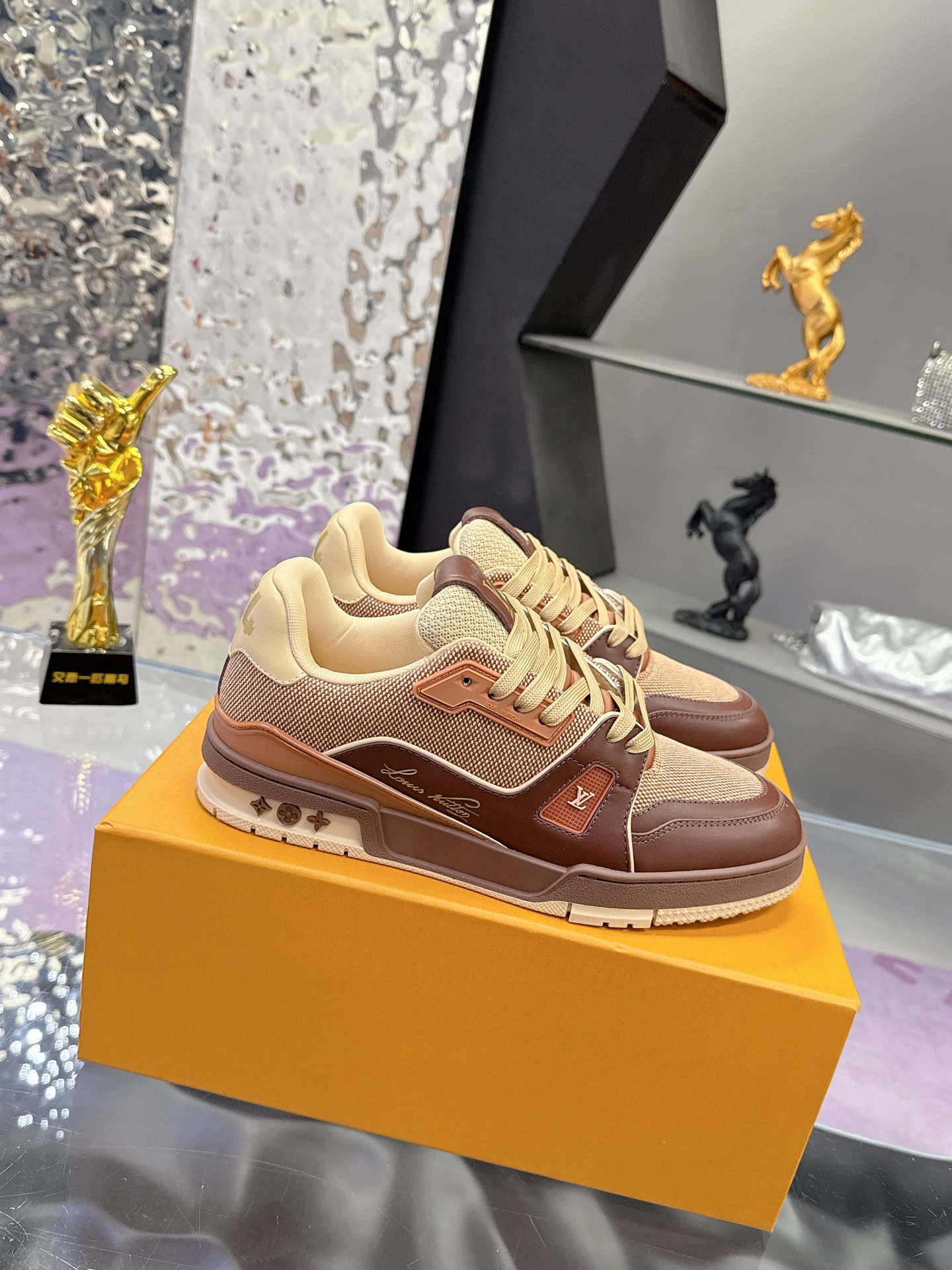Louis Vuitton Brown Mocha Leather Mesh Trainer Lace Up Low Top Skate Sneakers - KAIROO