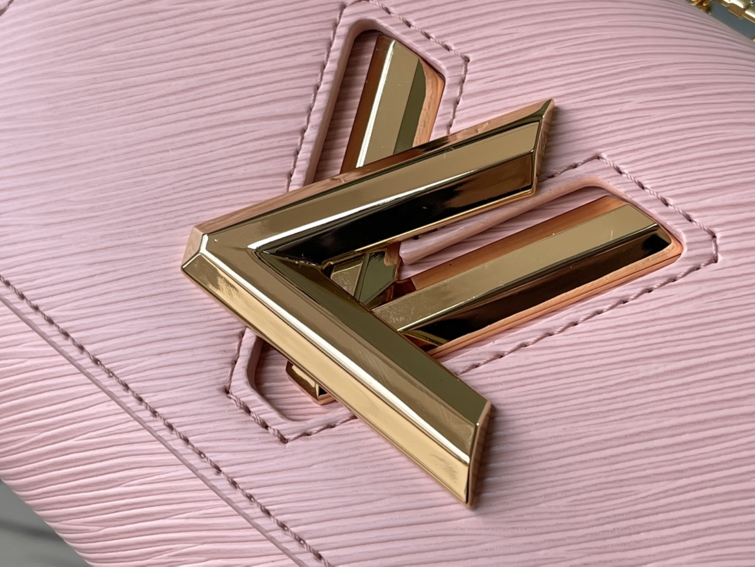Louis Vuitton LV Twist MM M21027
