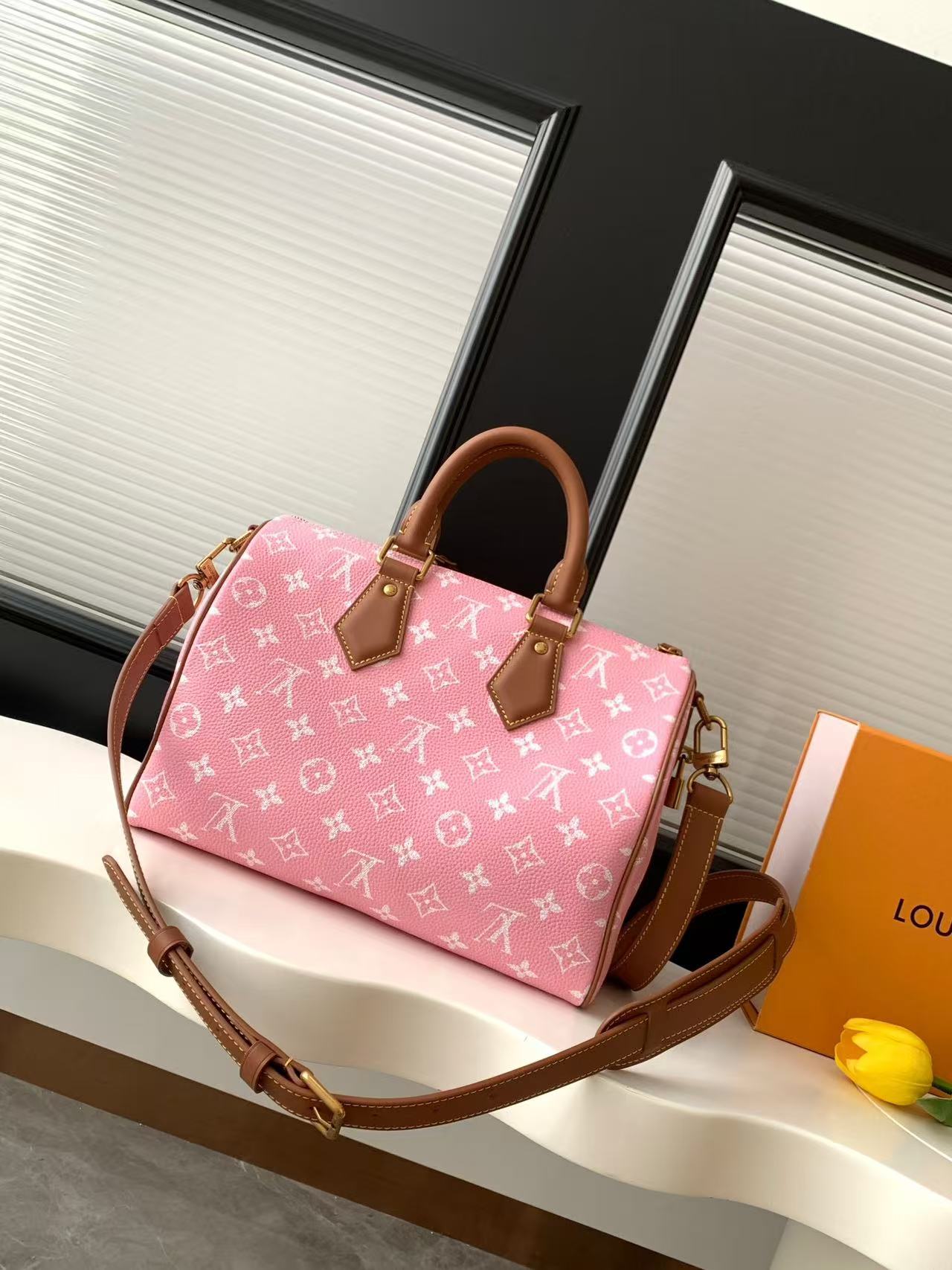 Louis Vuitton lv Speedy Bandoulière 30 handbag M21117