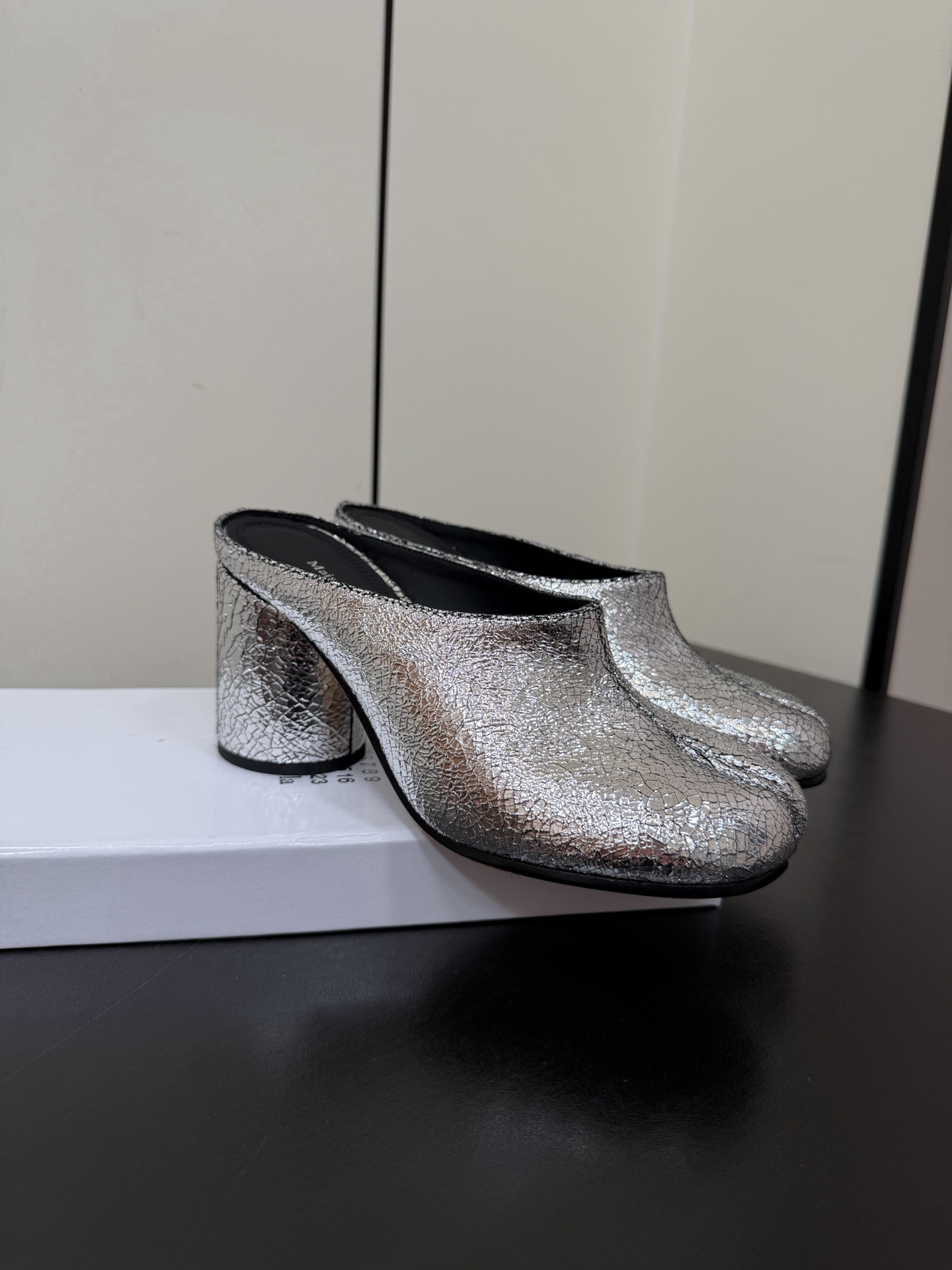 Maison Margiela Tabi décolleté mule