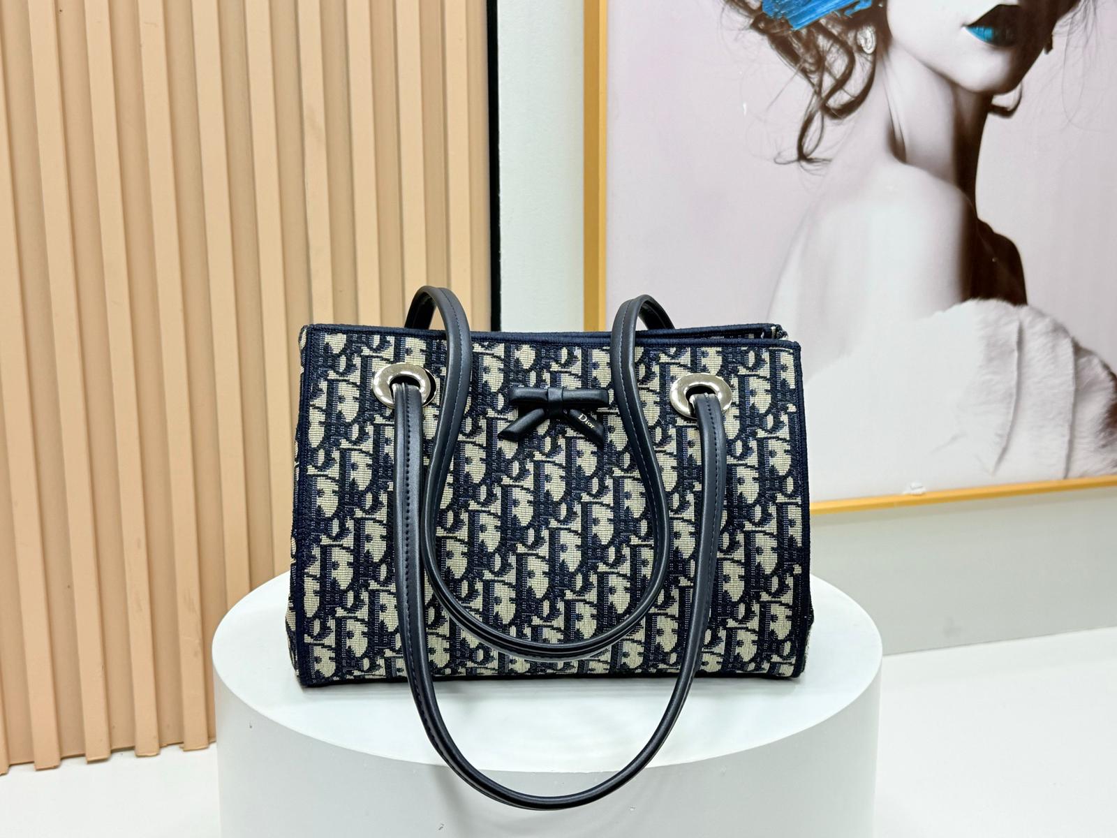DIOR 2026 new bow Tote bag
