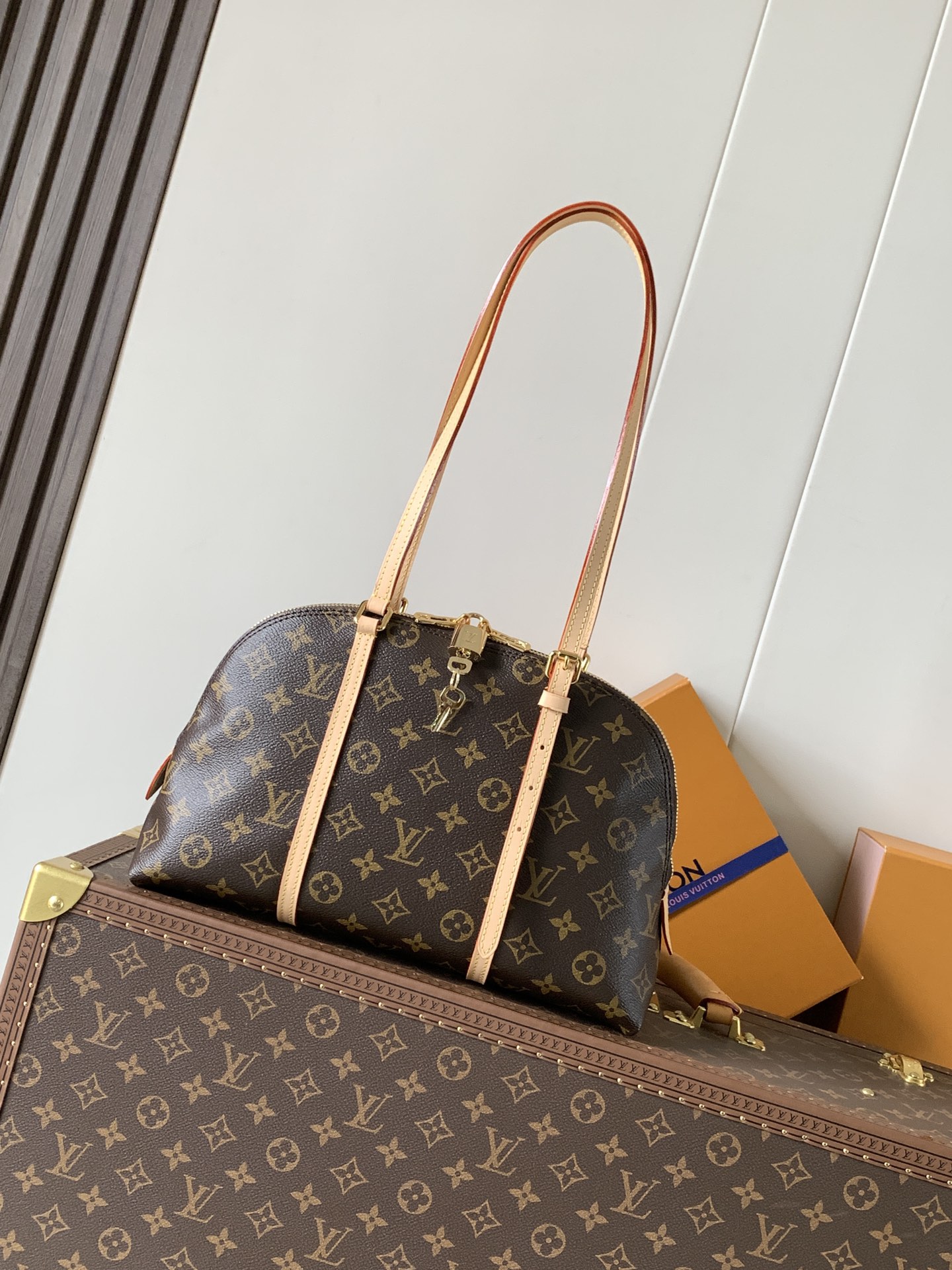 M28951 Squire PM Bag in Monogram Canvas