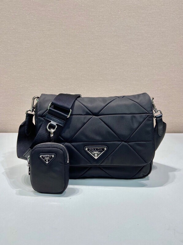 Prada Padded Re-Nylon shoulder bag-Black 1BD290