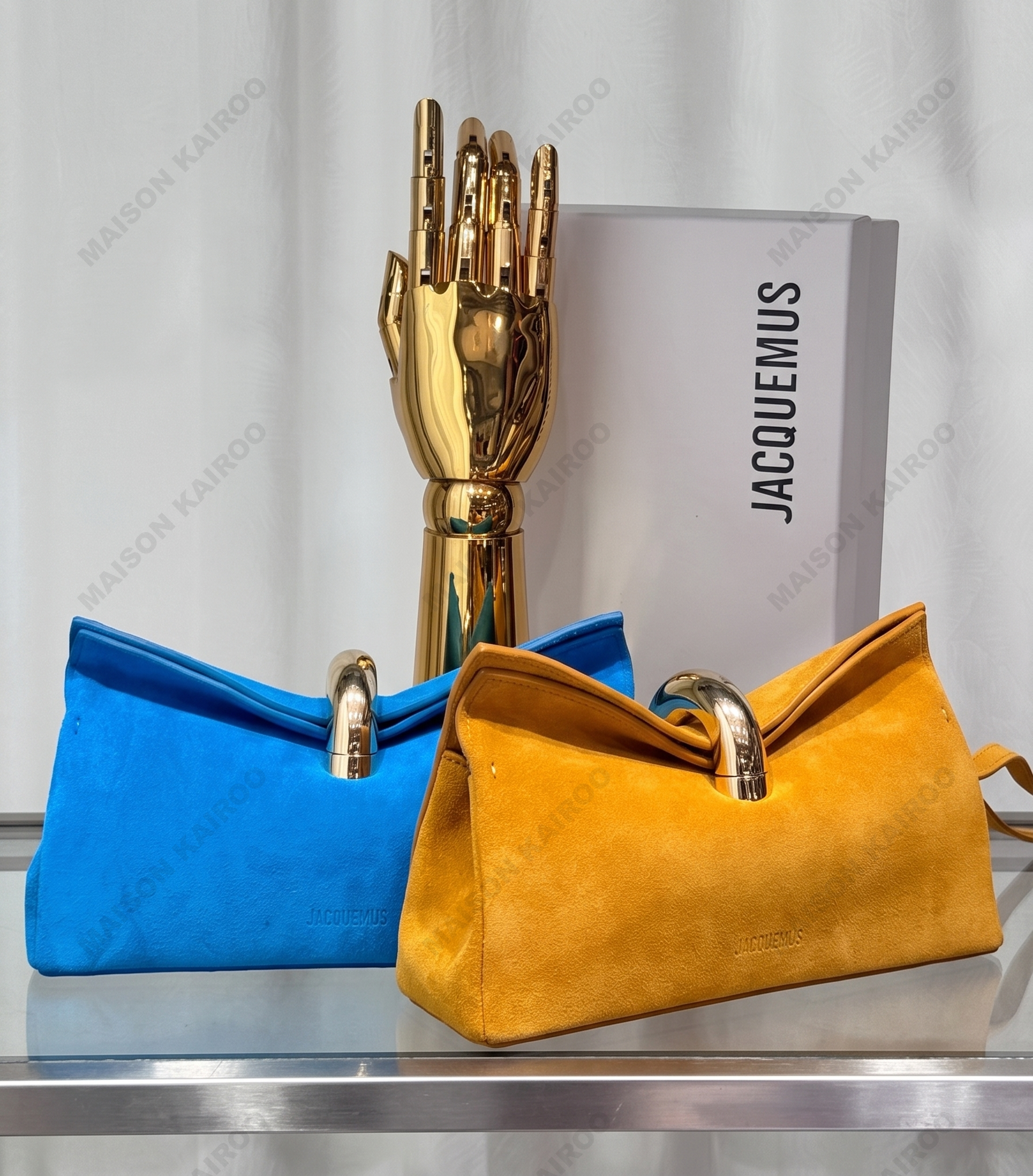 Jacquemus The Valérie Clutch East West Matte Suede Leather Ring Lock Wristlet Clutch Bag - KAIROO