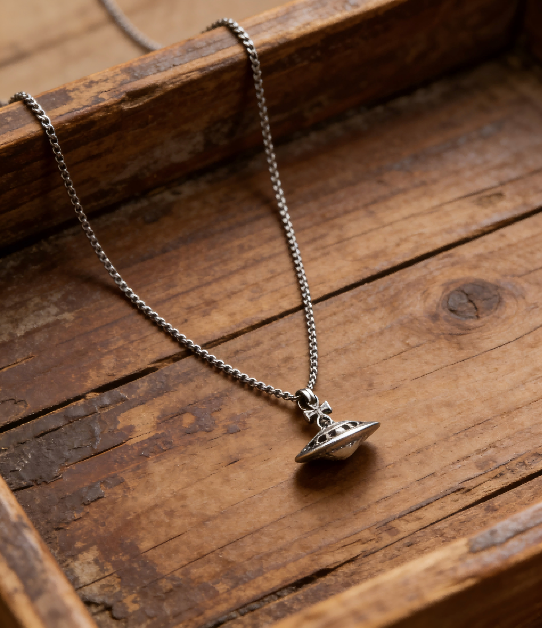 2026 New Vivienne Westwood Style Gunmetal Mini Saturn Pendant Necklace - Dainty Rhinestone Celestial Jewelry for Women