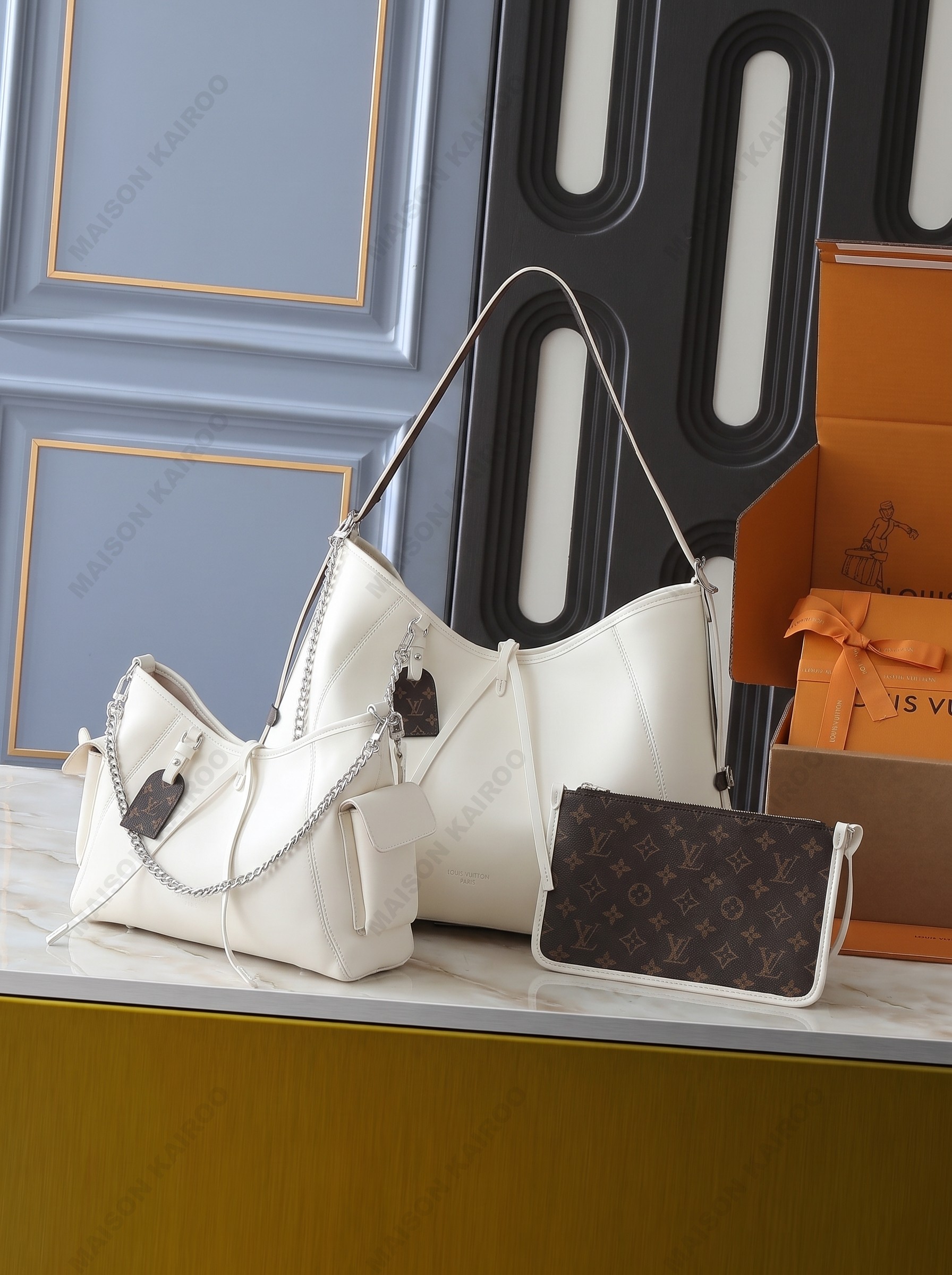 Louis Vuitton LV Carryall Cargo PM/MM White Smooth Leather Side Pocket Hobo Tote Shoulder Bag - KAIROO