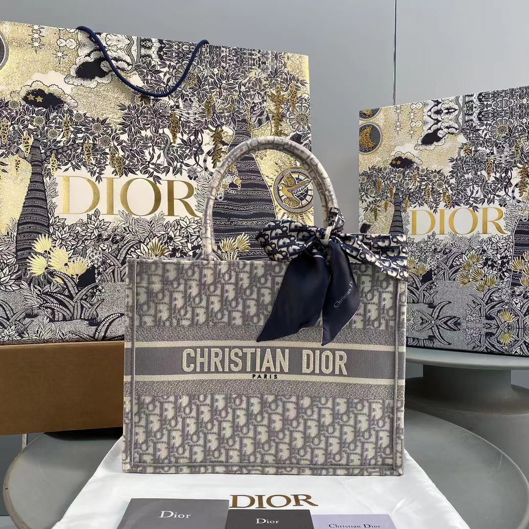 Dior Book Tote Medium Gray Dior Oblique Embroidery M1296ZRIW_M932
