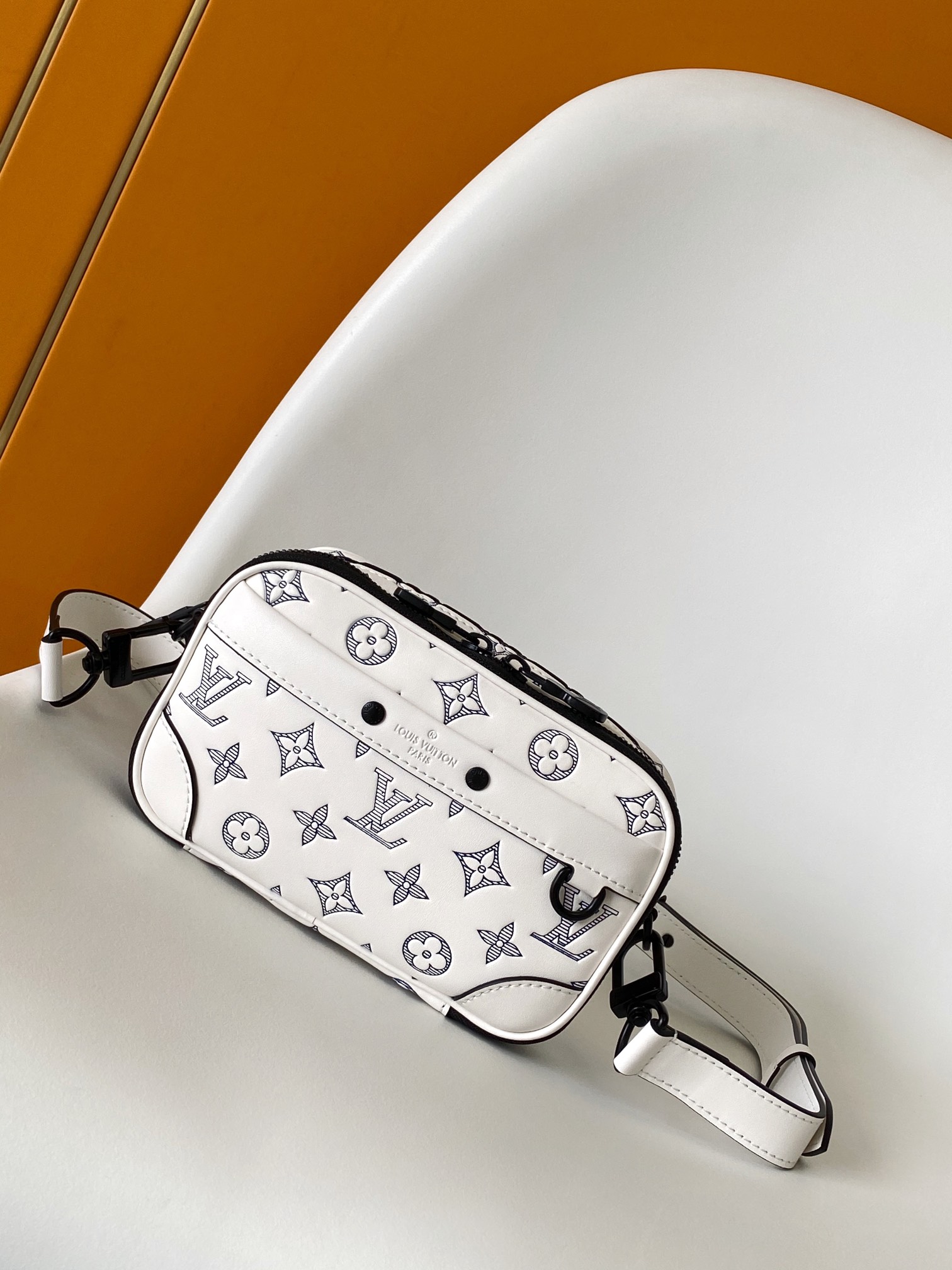 Louis Vuitton LV 10A Handbag Shoulder Bag Top Mirror Quality Version Neo Alpha M83383 M82542