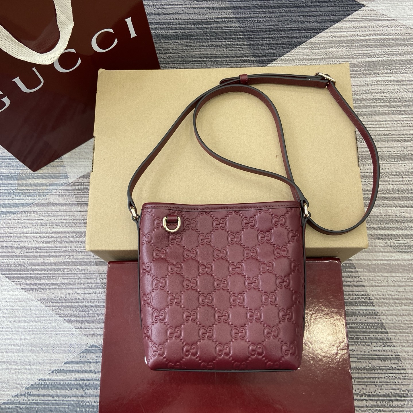 Gucci Bags GG Emblem GG Embossed Leather 847090