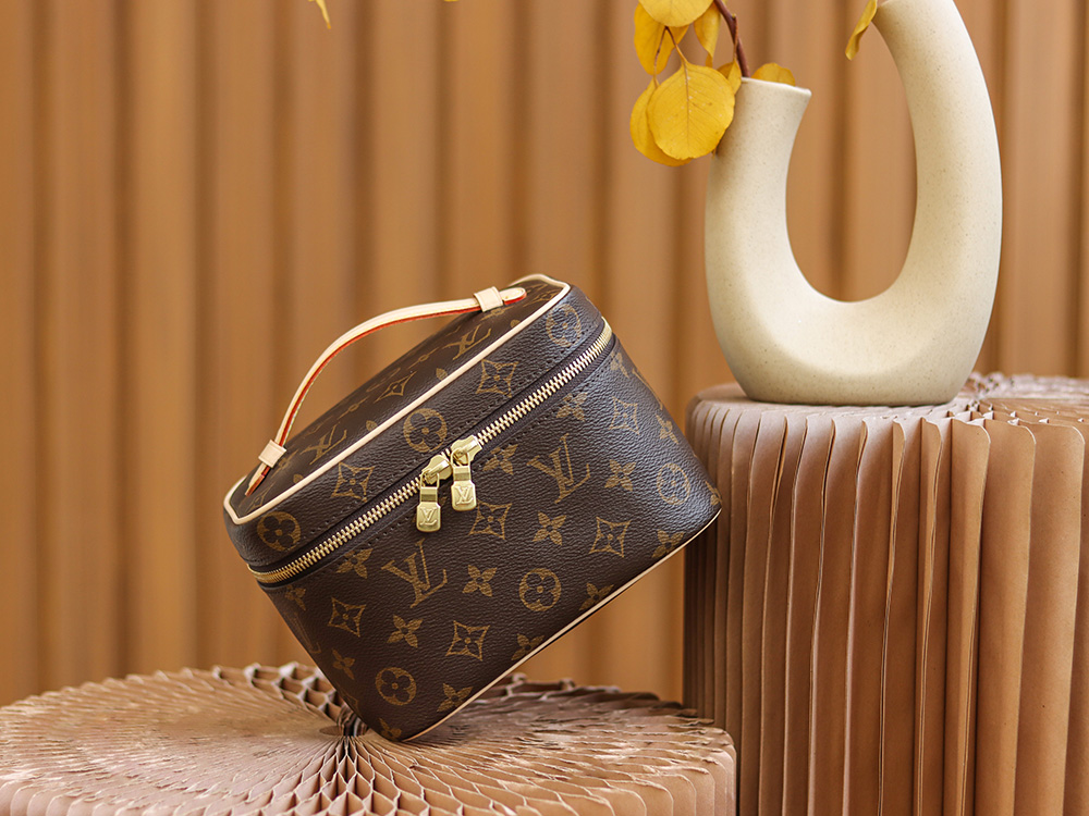 Louis Vuitton LV Nice Mini Toiletry Pouch M44495