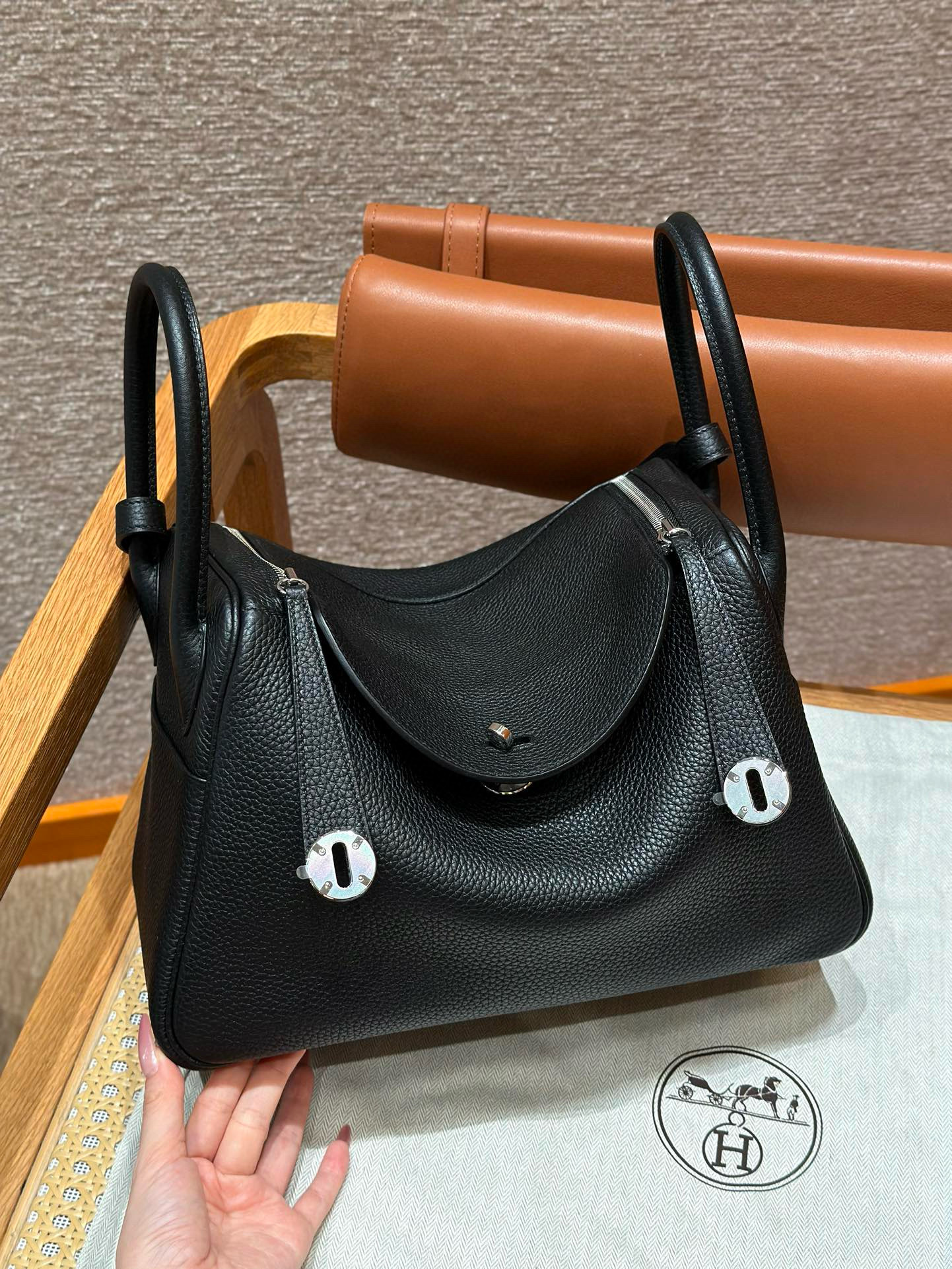 Hermes Black Clemence Lindy 30