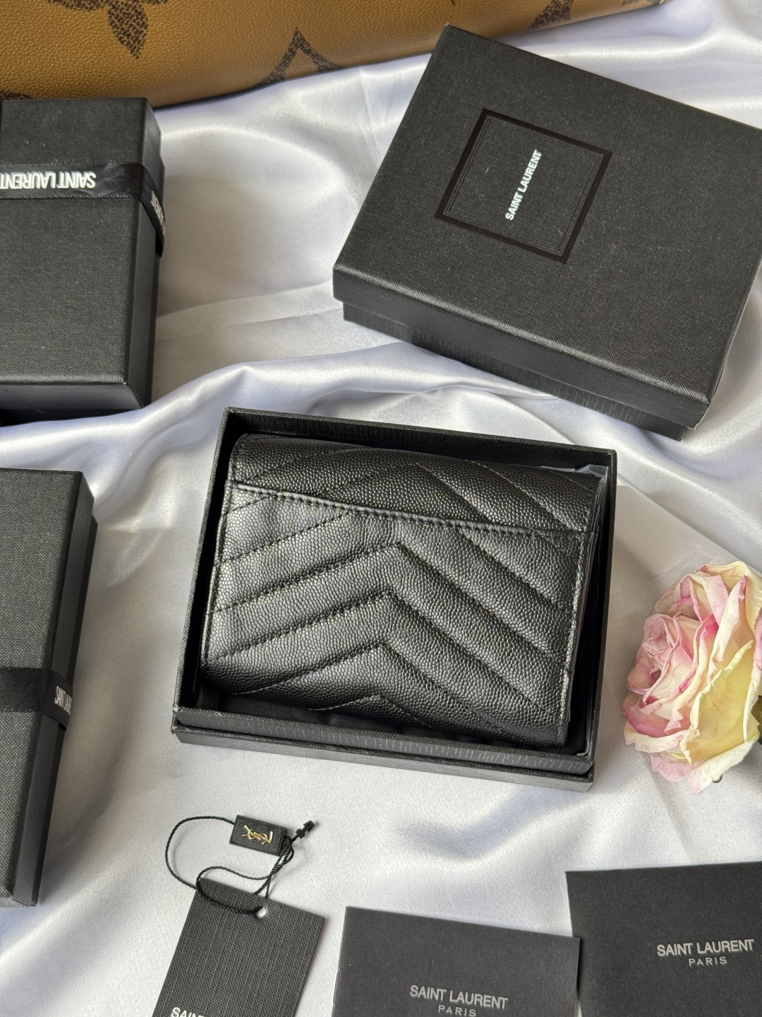 Saint Laurent Black Small Envelope Wallet in Grained leather