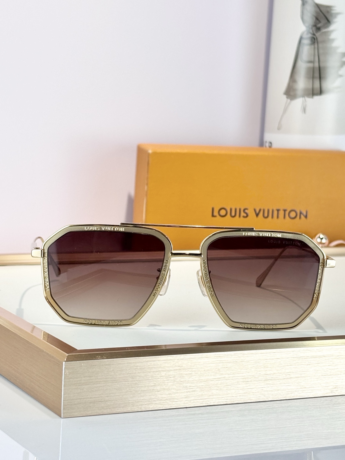 LV Men's Sunglass