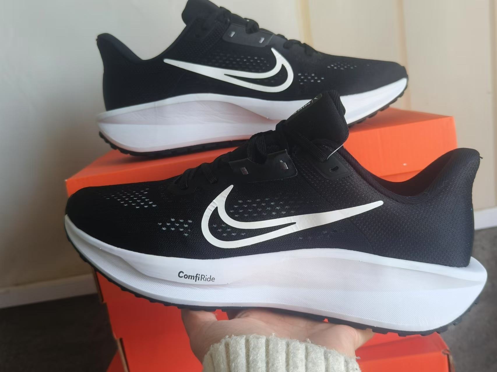 FD6033-001 US Men's Sizes6 to 11 in half sizes Black White Gen6 Shoes tianlong