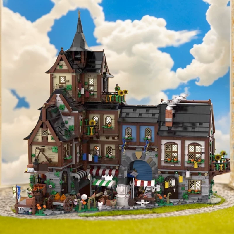 MOC 134085 - Medieval Town Centre