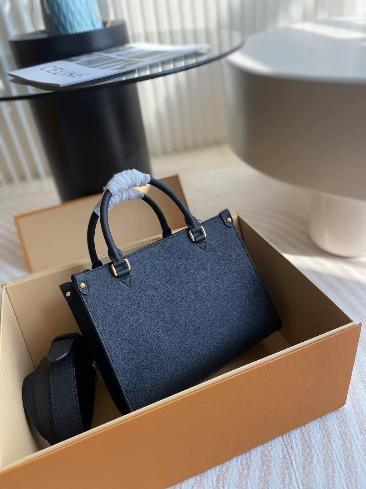 Louis Vuitton LV Business & Travel Bags Lock & Go