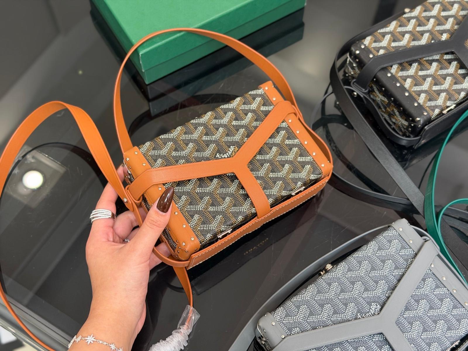 Goyard Classic small box bag