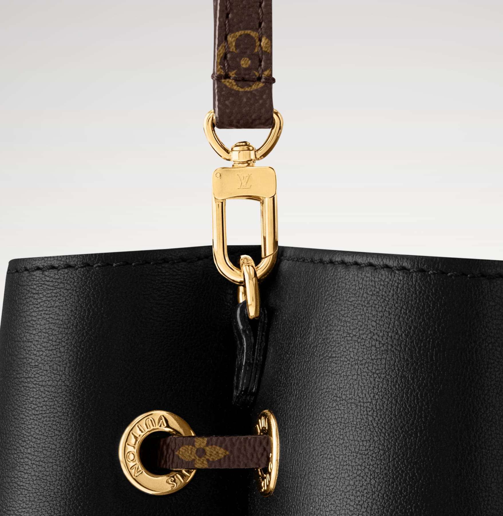 Louis Vuitton LV Bloom PM